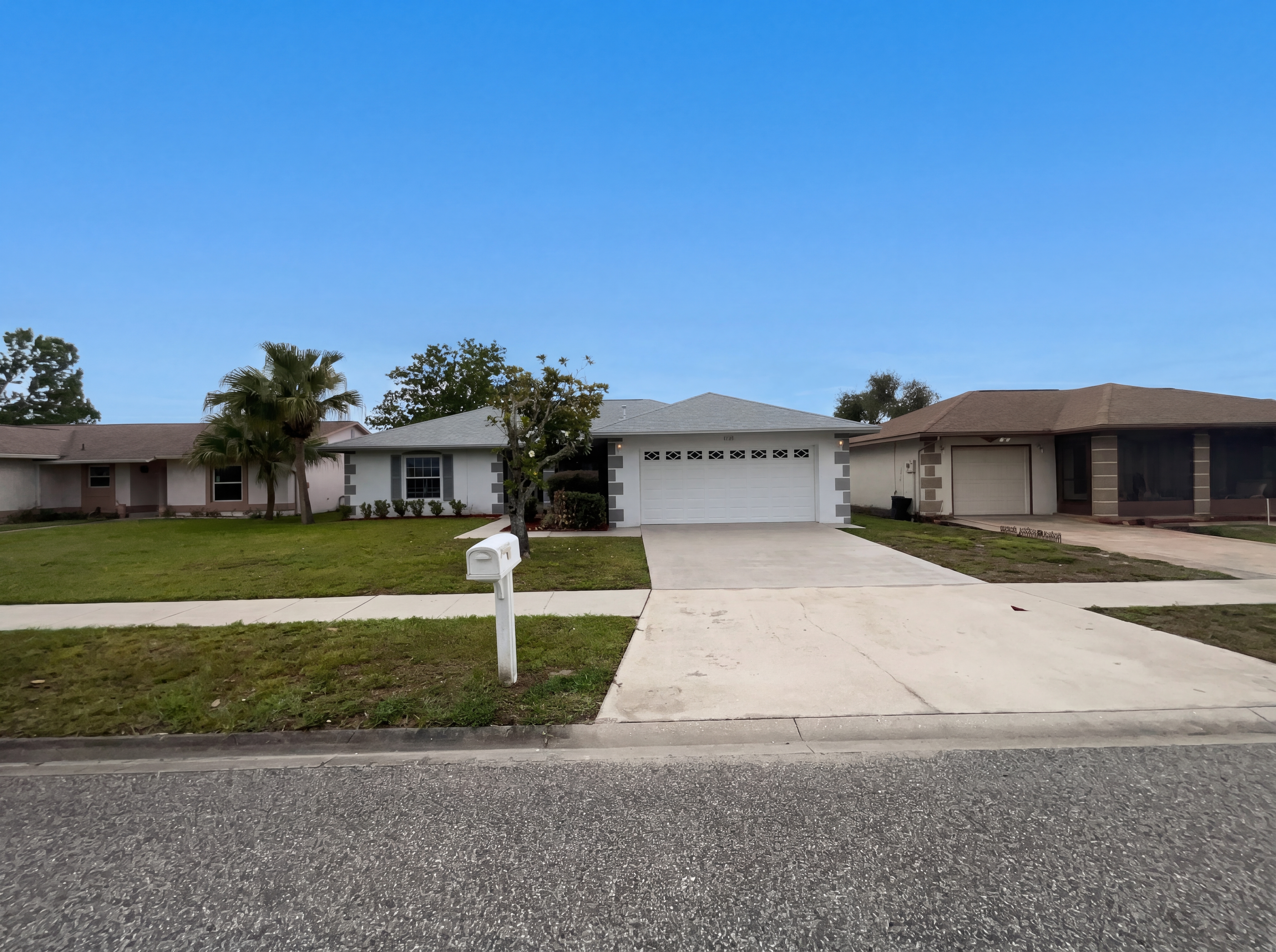 Photo 17 of 23 of 5508 Silent Brook Dr, Orlando, FL