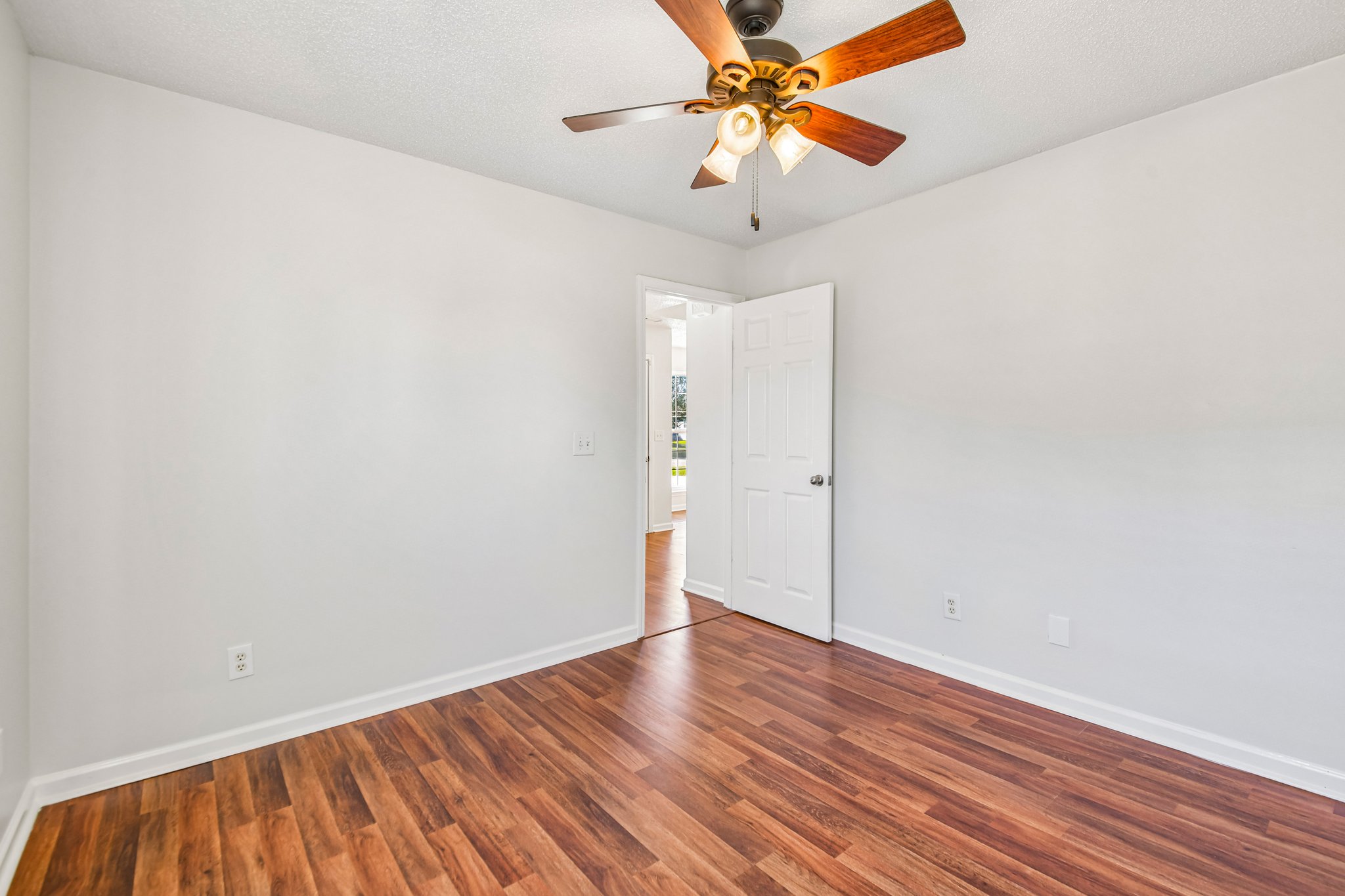 Photo 15 of 25 of 902 Haverhill Cir, Warner Robins, GA