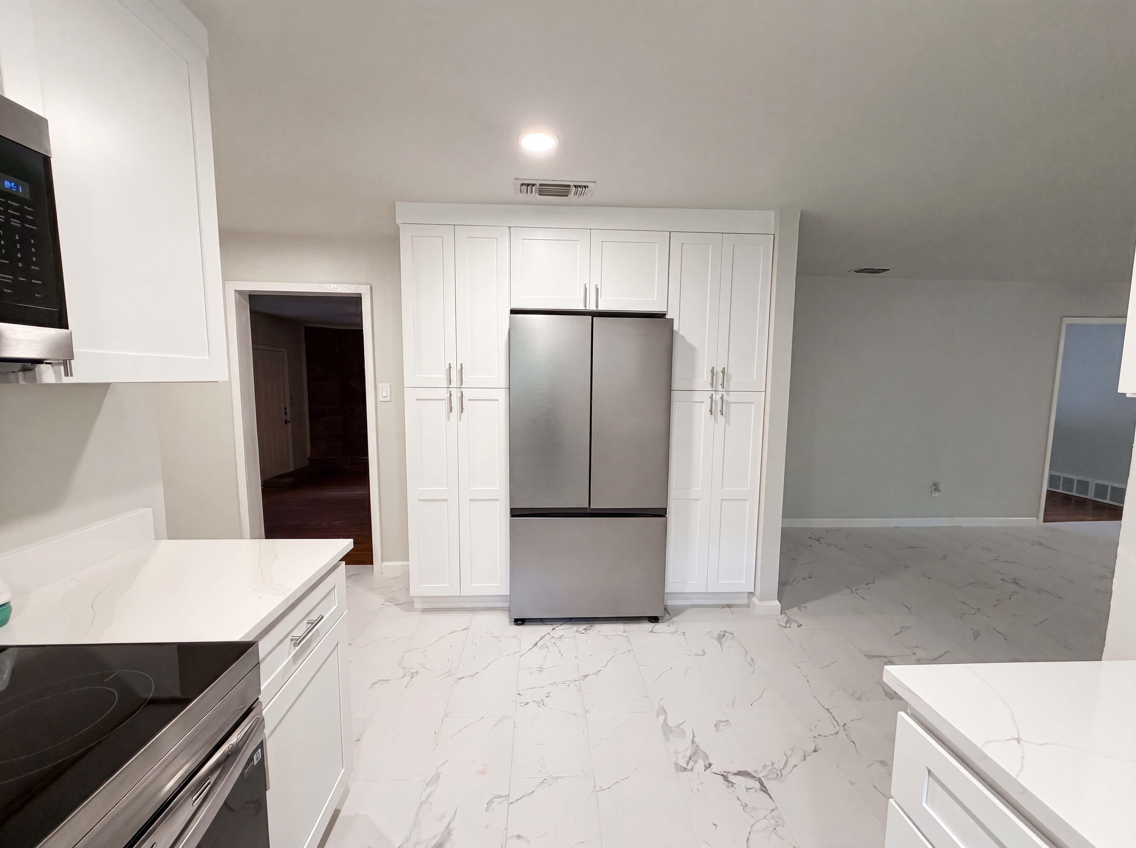 Photo 6 of 17 of 202 Vanshire Rd W, Lakeside, TX