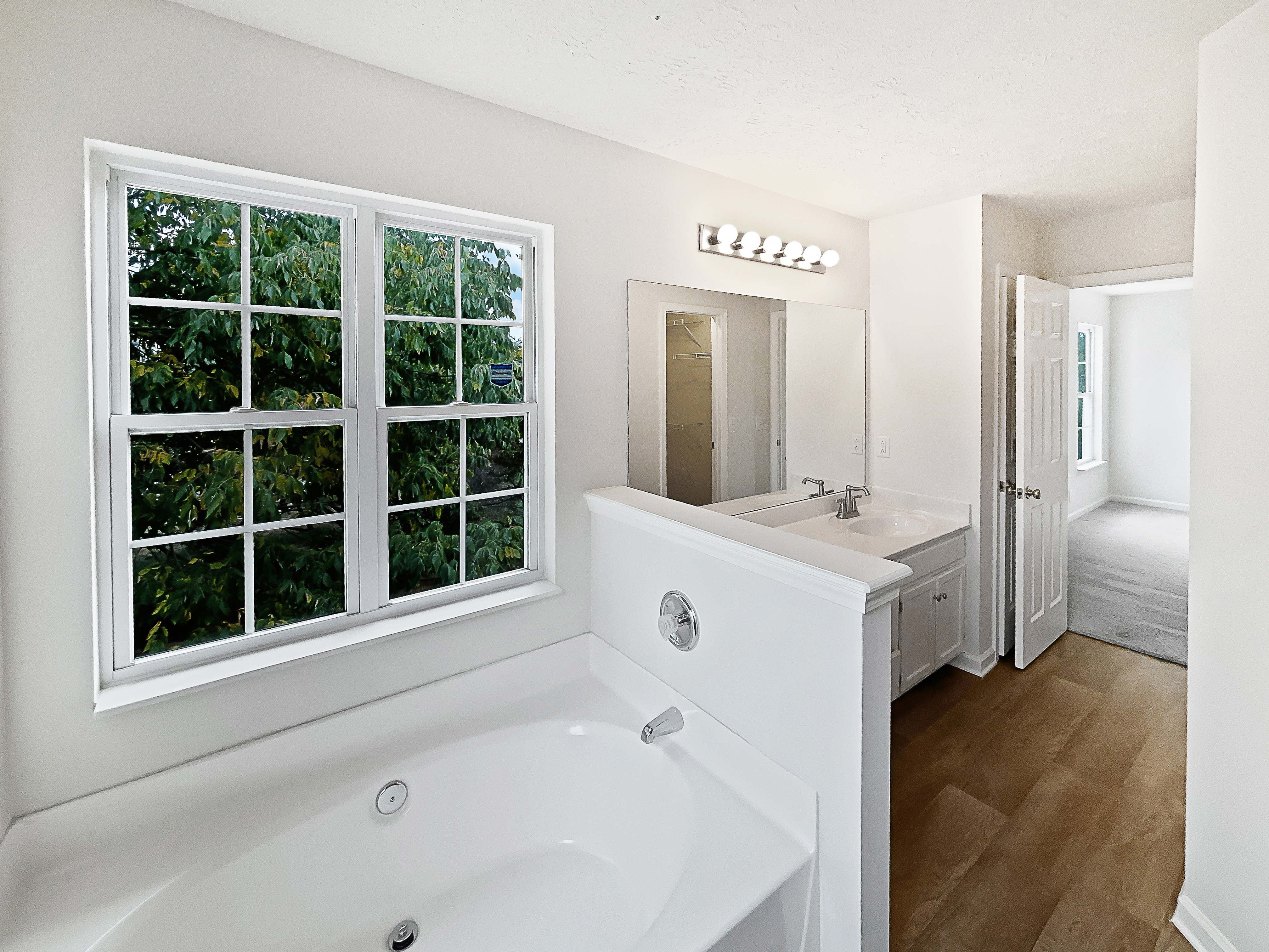 Photo 10 of 26 of 204 Hallford Pl, Hermitage, TN