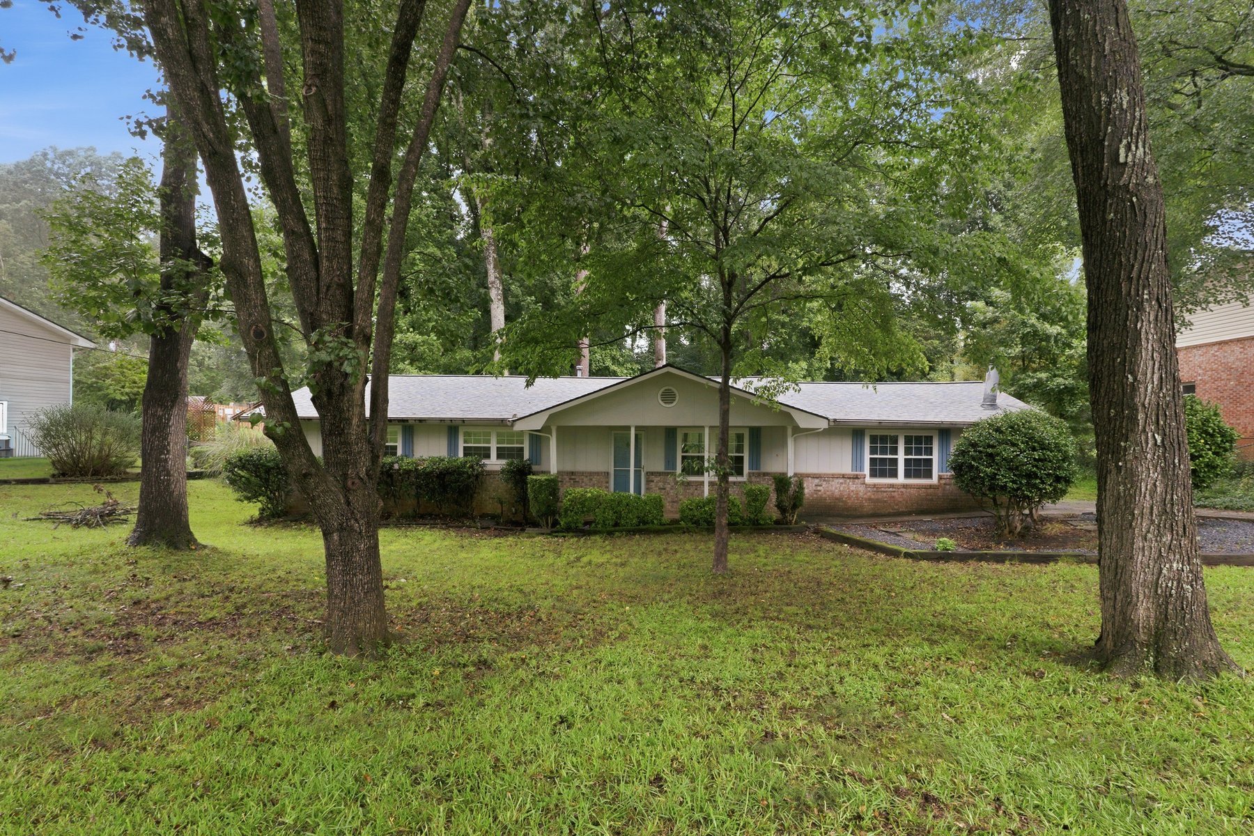 Photo 1 of 2162 Chestnut Pl