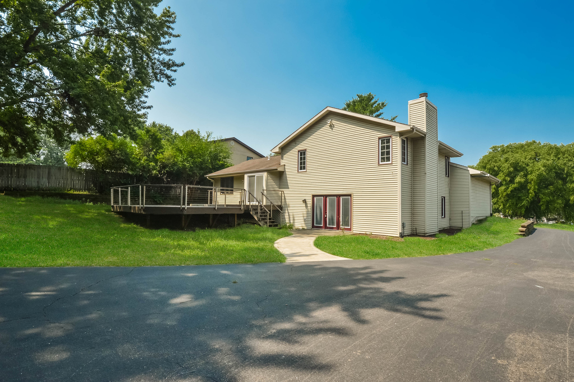 Photo 72 of 79 of 1503 Featherstone Rd, Rockford, IL