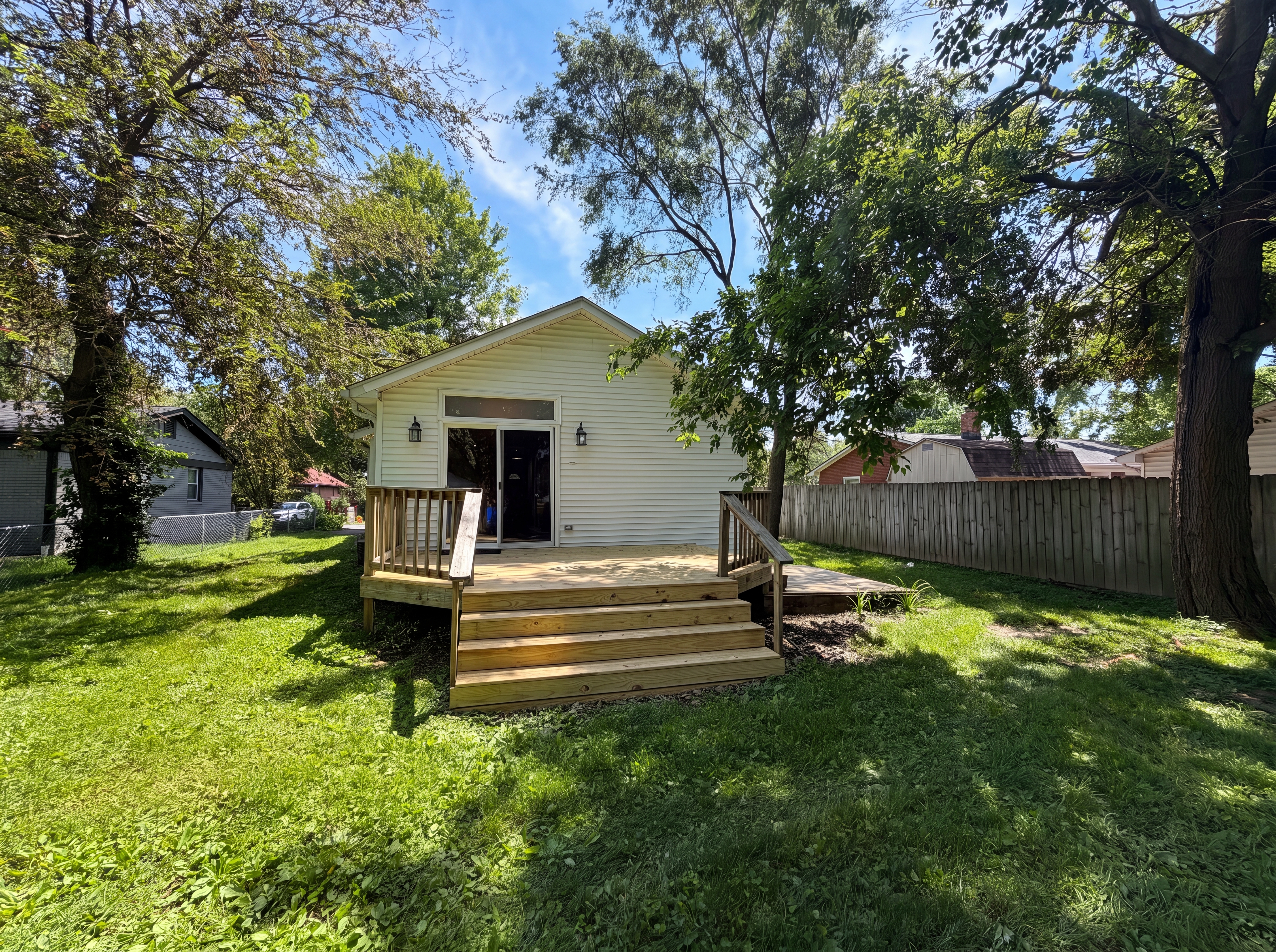 Photo 5 of 16 of 108 S Heflin St, Indianapolis, IN