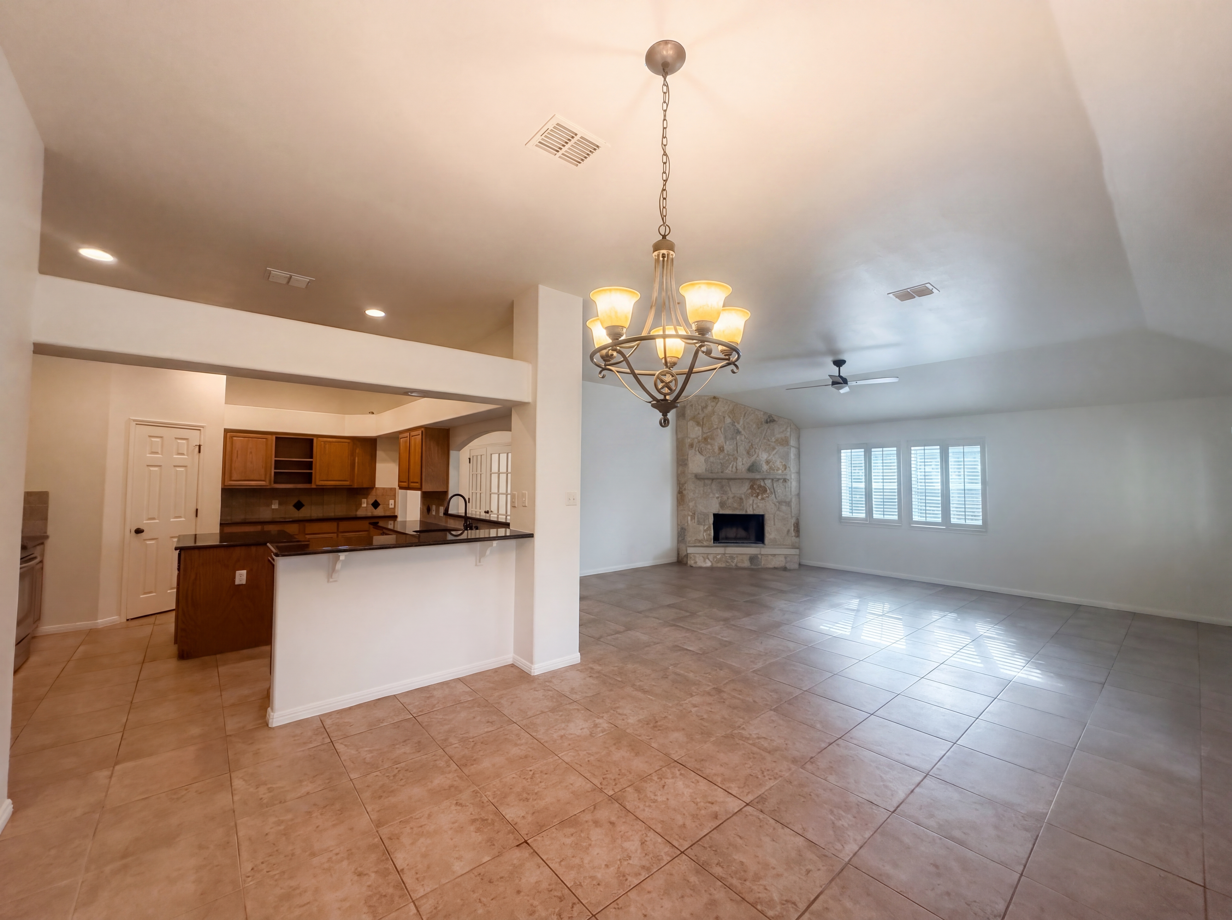 Photo 6 of 25 of 12 Birchwood Cir, Wimberley, TX
