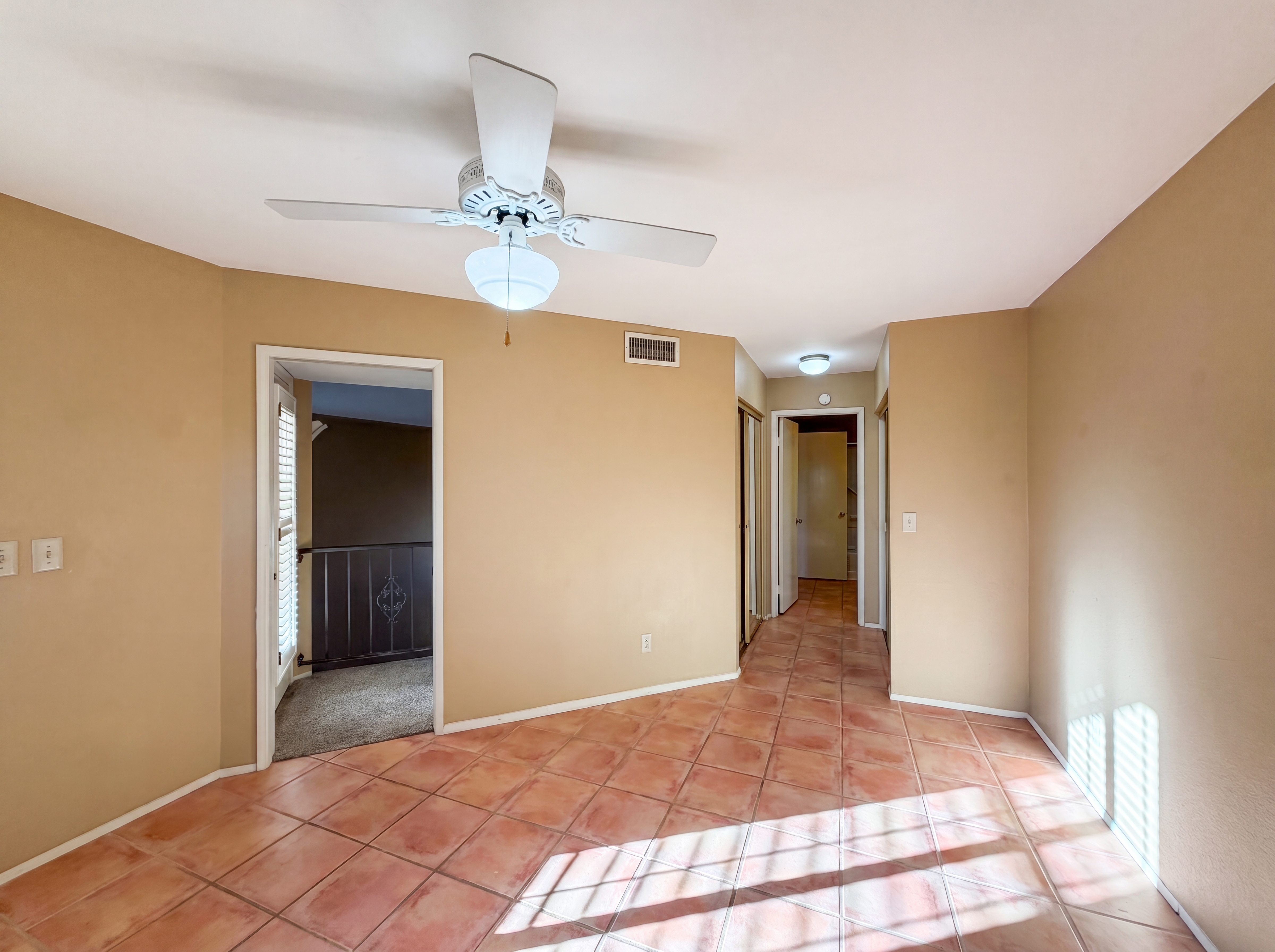 Photo 14 of 28 of 12346 S Shoshoni Dr, Phoenix, AZ