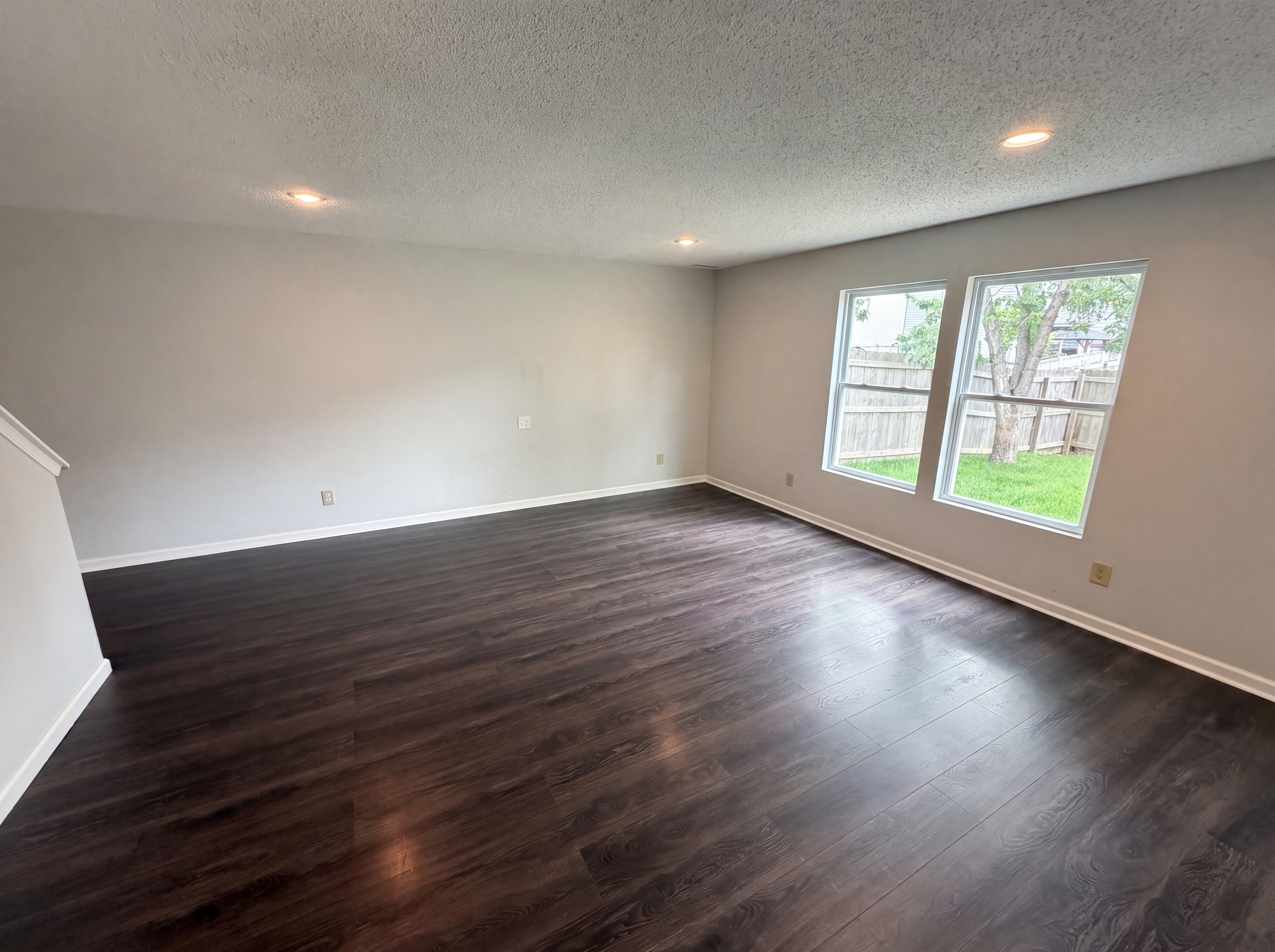 Photo 7 of 23 of 8134 S Firefly Dr, Pendleton, IN