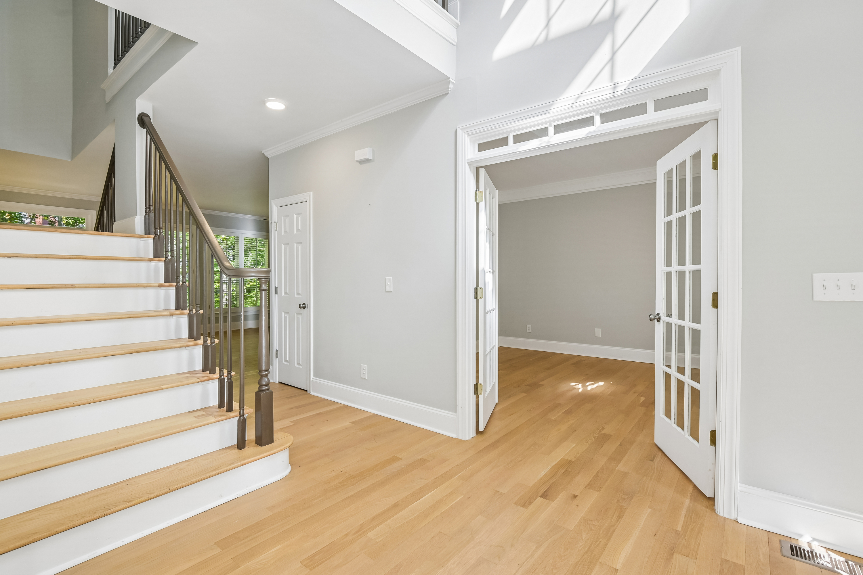 Photo 8 of 53 of 5228 Yellowtail Ln NW, Kennesaw, GA