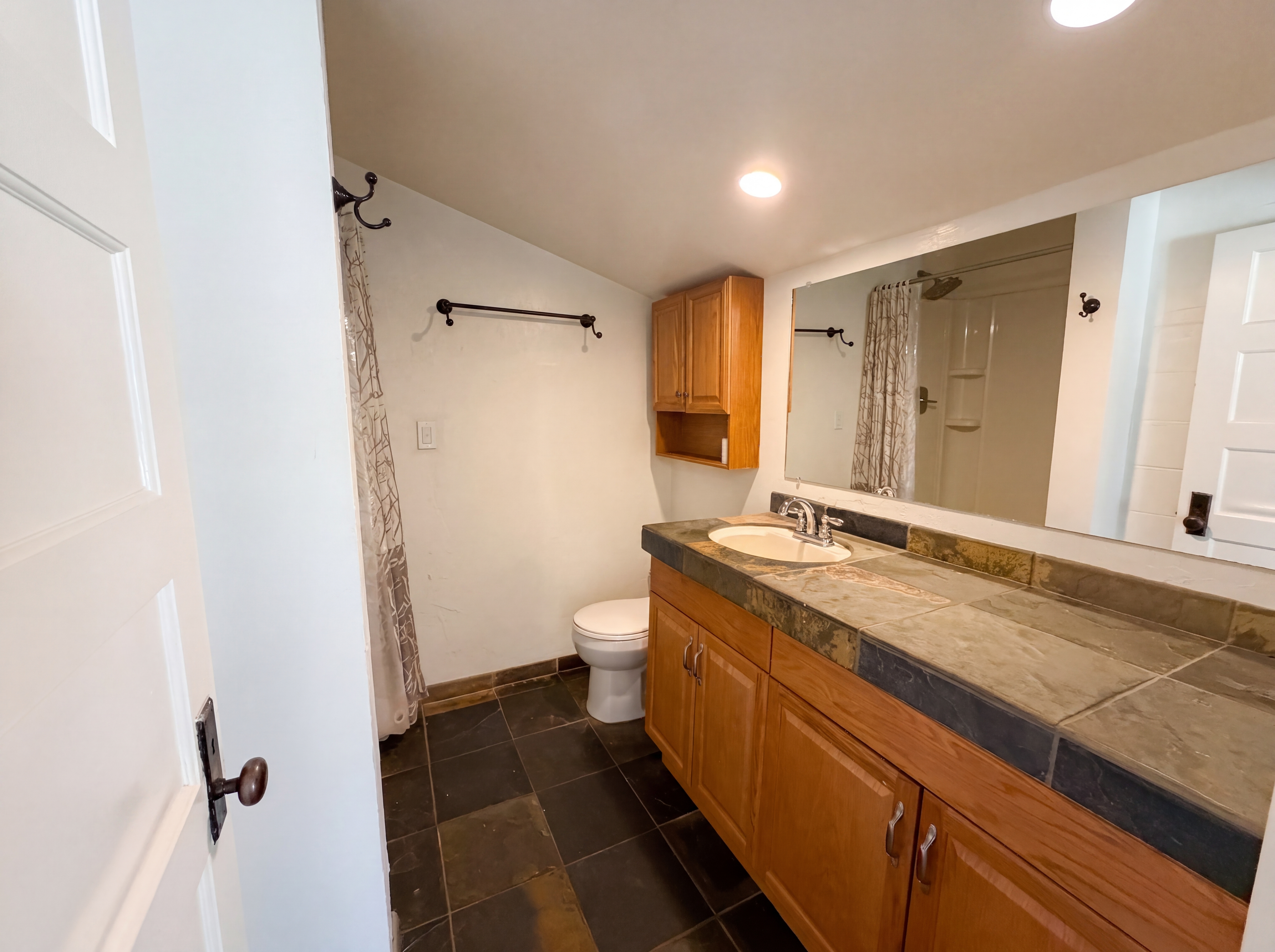 Photo 10 of 23 of 718 Blue Jay Rd, Big Bear Lake, CA