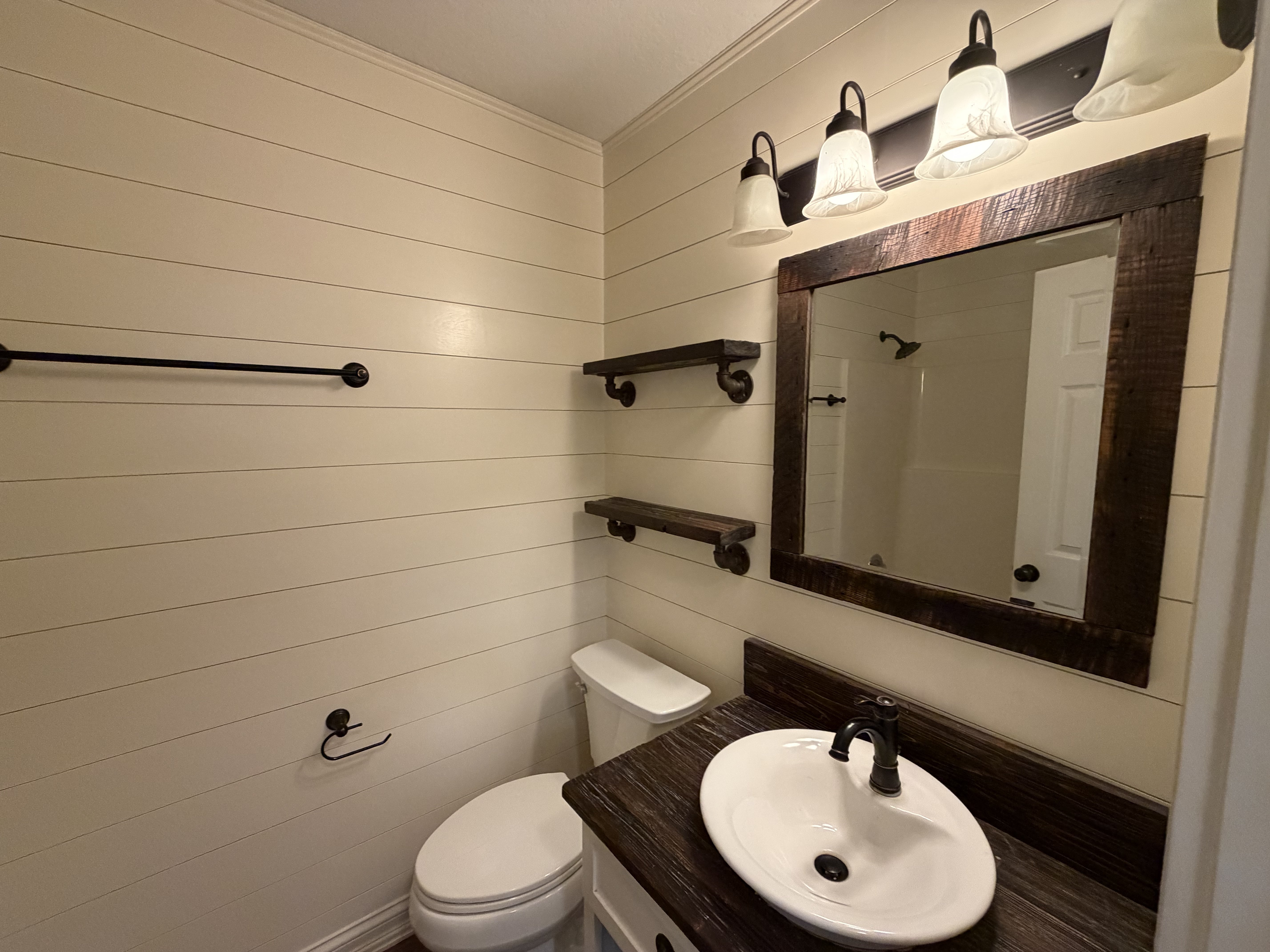 Photo 9 of 17 of 21505 E 50th Terrace Ct S, Blue Springs, MO