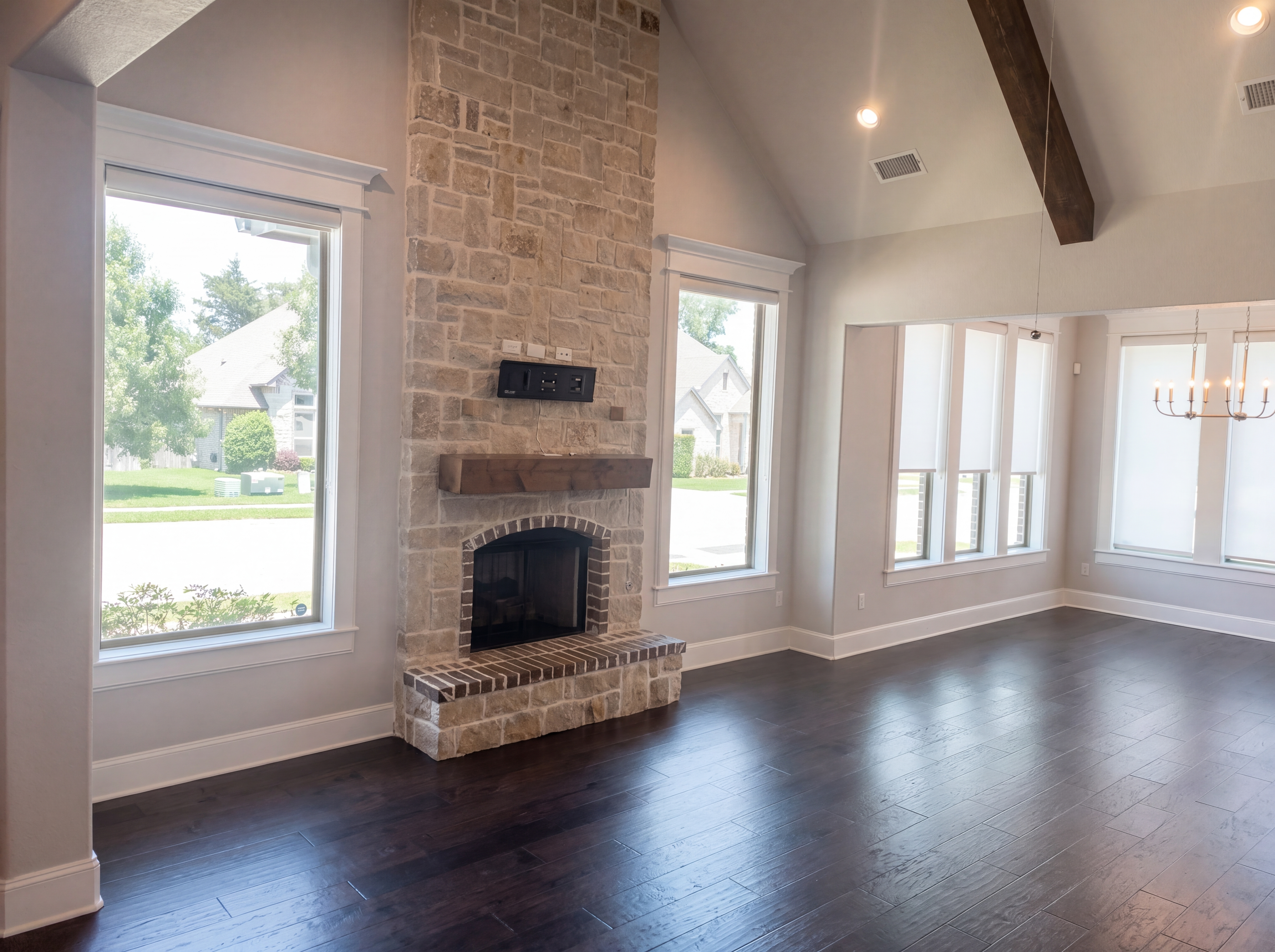 Photo 3 of 16 of 7253 Medio Crk, Tyler, TX