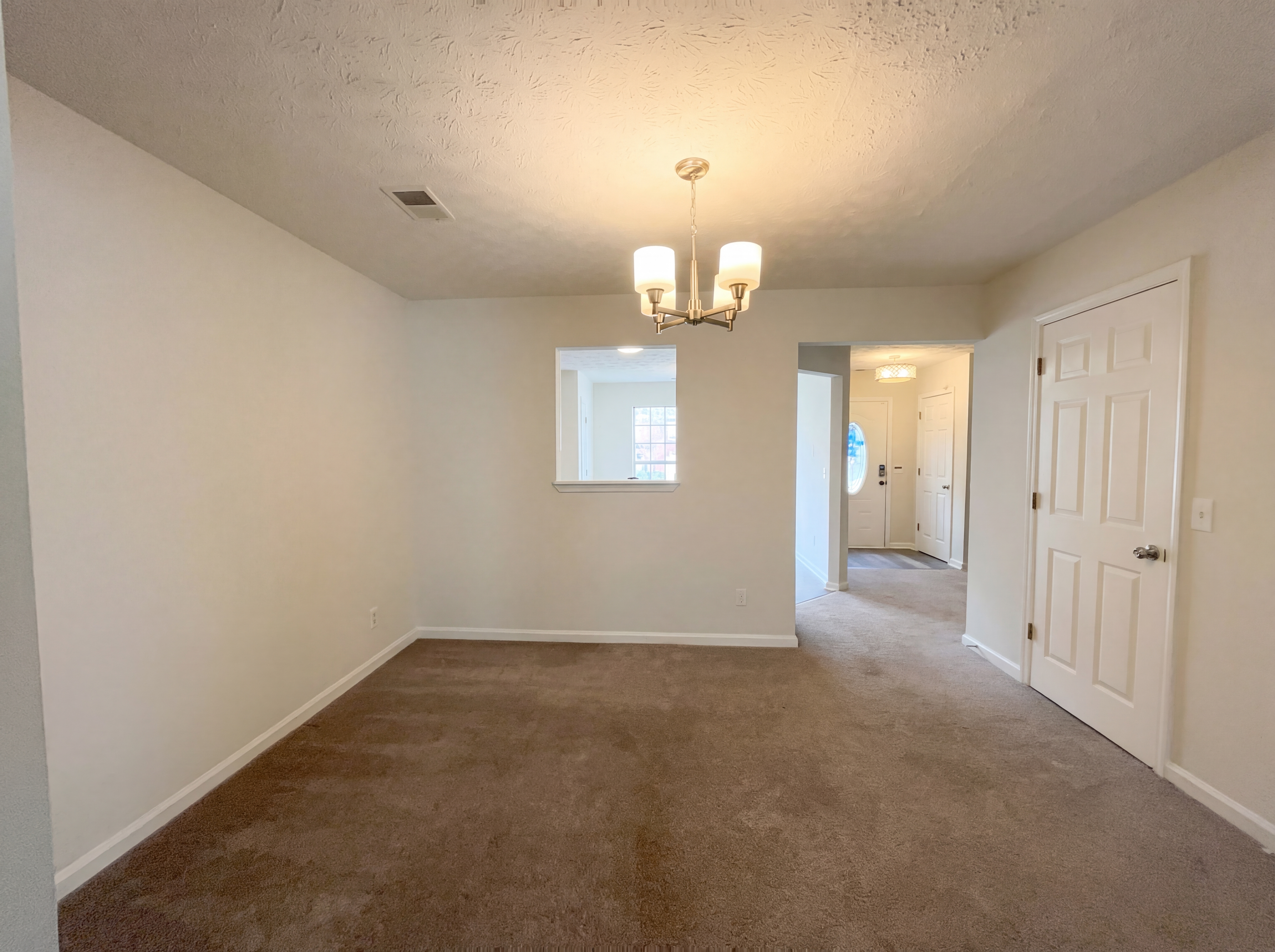 Photo 9 of 18 of 3794 Waldrop Ln, Decatur, GA