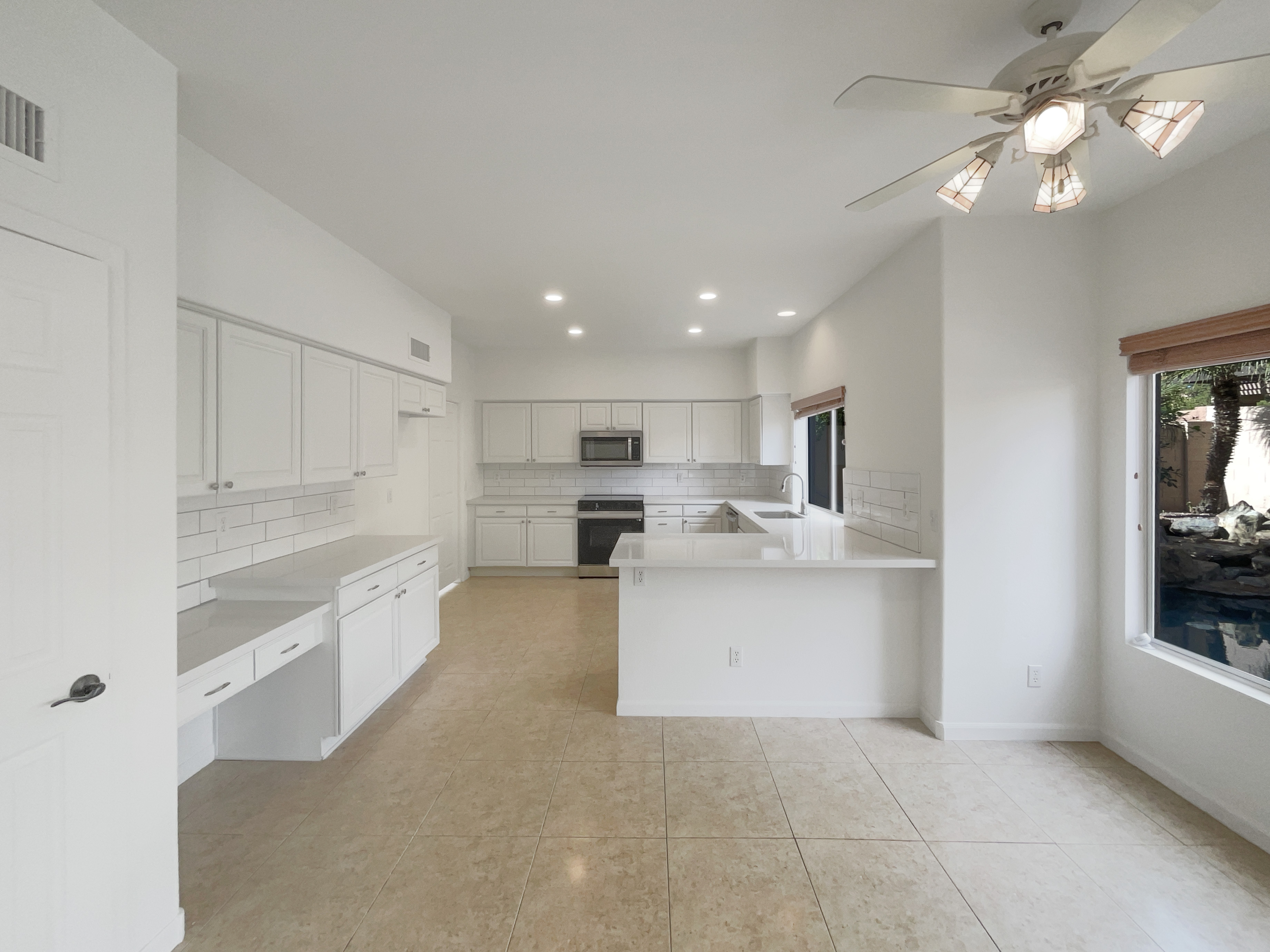 Photo 6 of 26 of 1616 E Glenhaven Dr, Phoenix, AZ