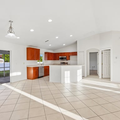 Property photo 3 of 1136 SW 18th Ct