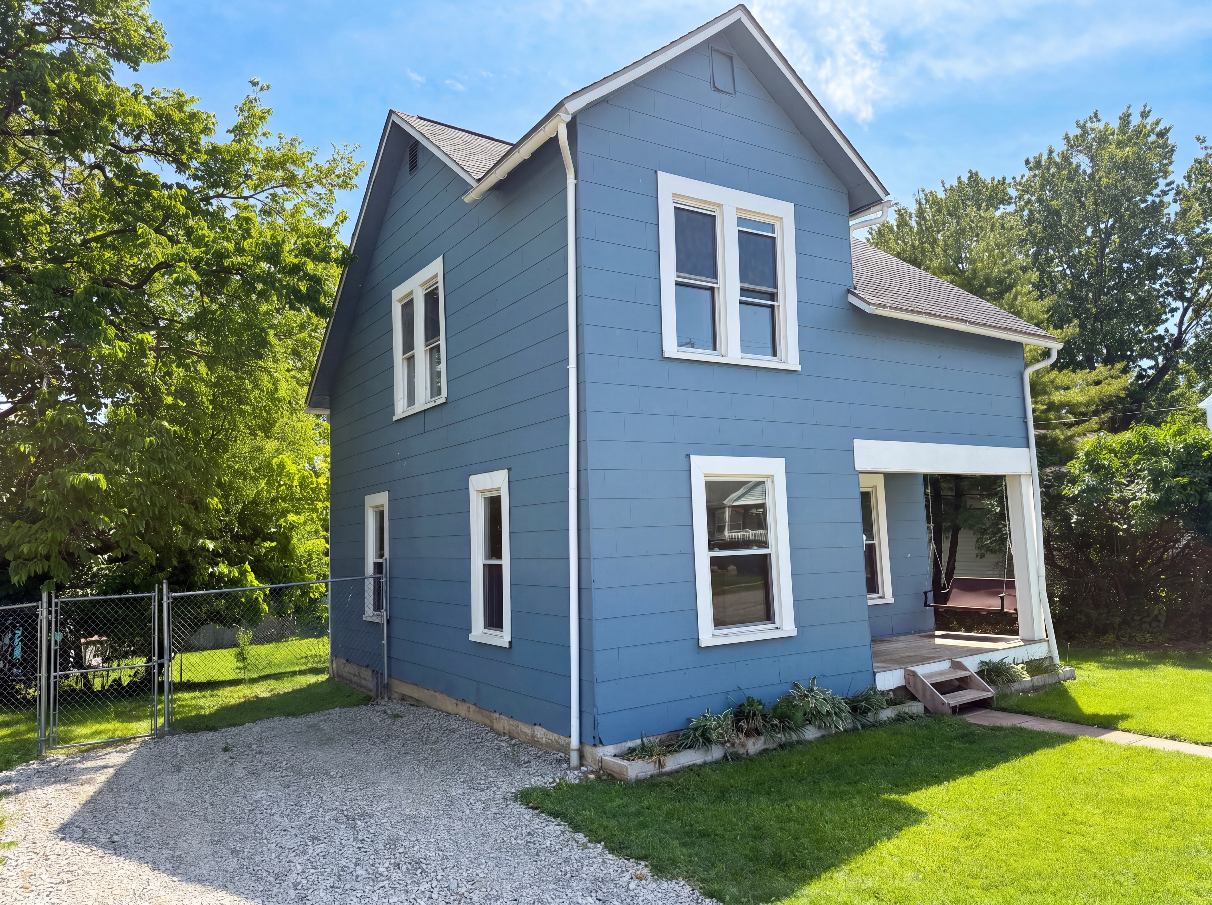 Photo 8 of 28 of 65 W Harrison St, Delaware, OH