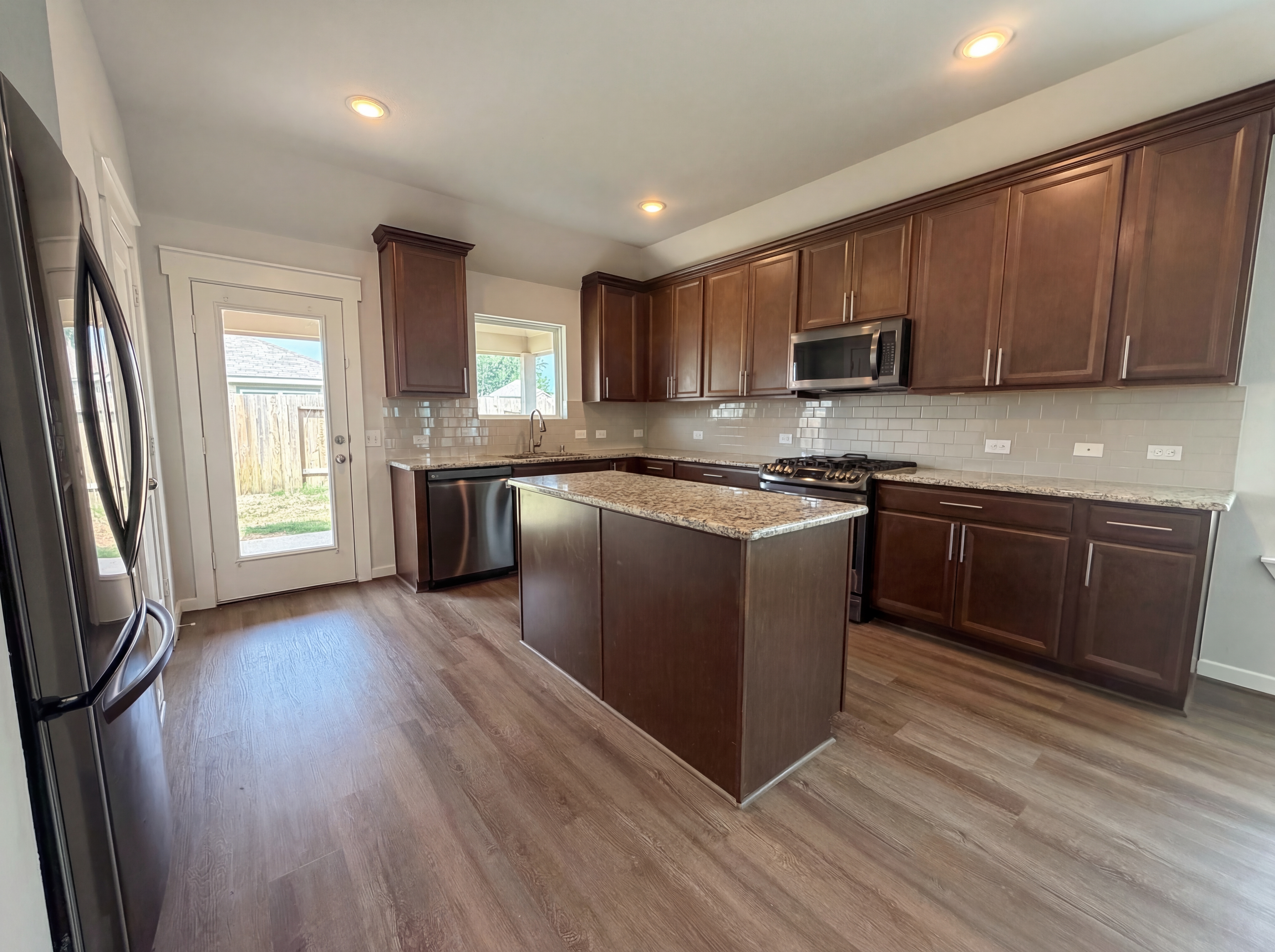 Photo 10 of 19 of 40839 Mostyn Hill Dr, Magnolia, TX