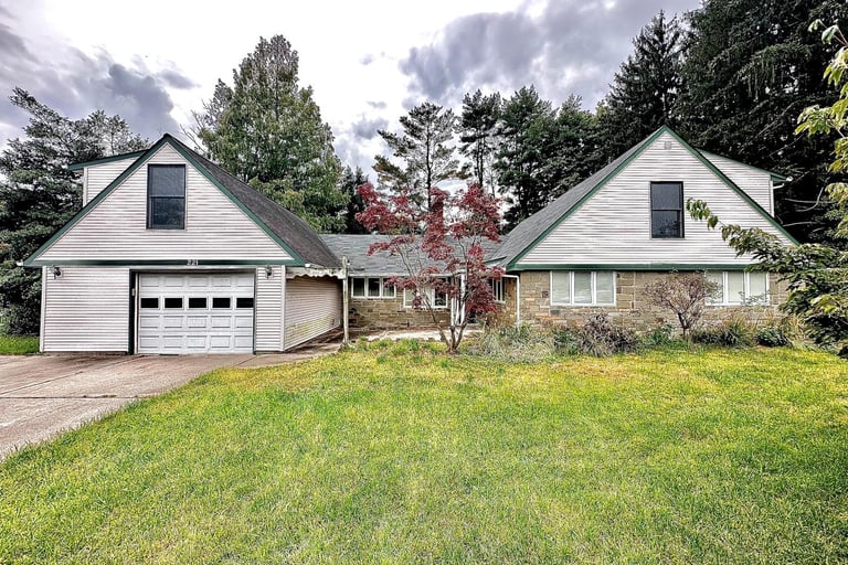 221 Forsythia Dr S, Levittown, PA 19056 Opendoor