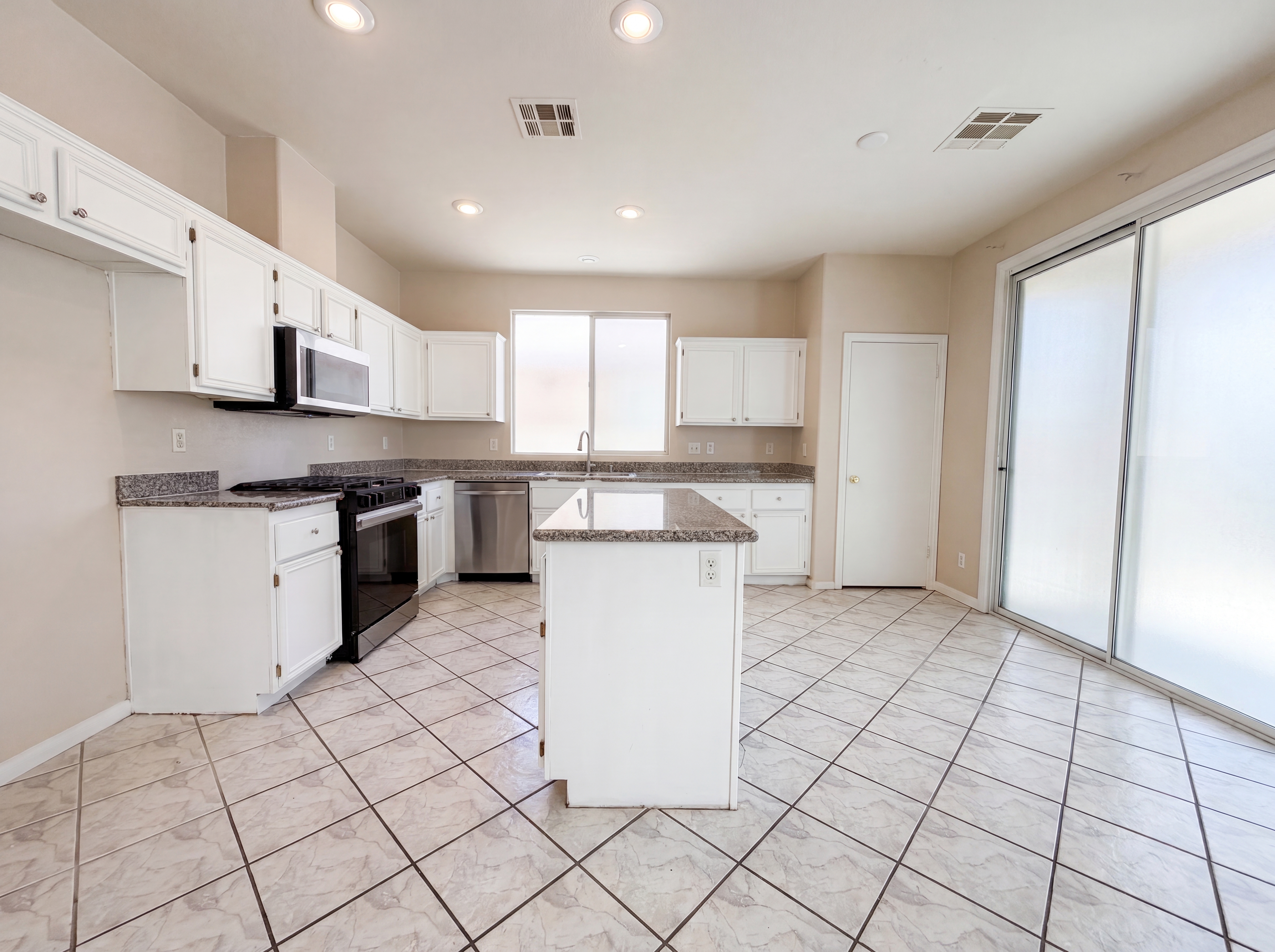 Photo 2 of 27 of 9515 Windborne Ave, Las Vegas, NV