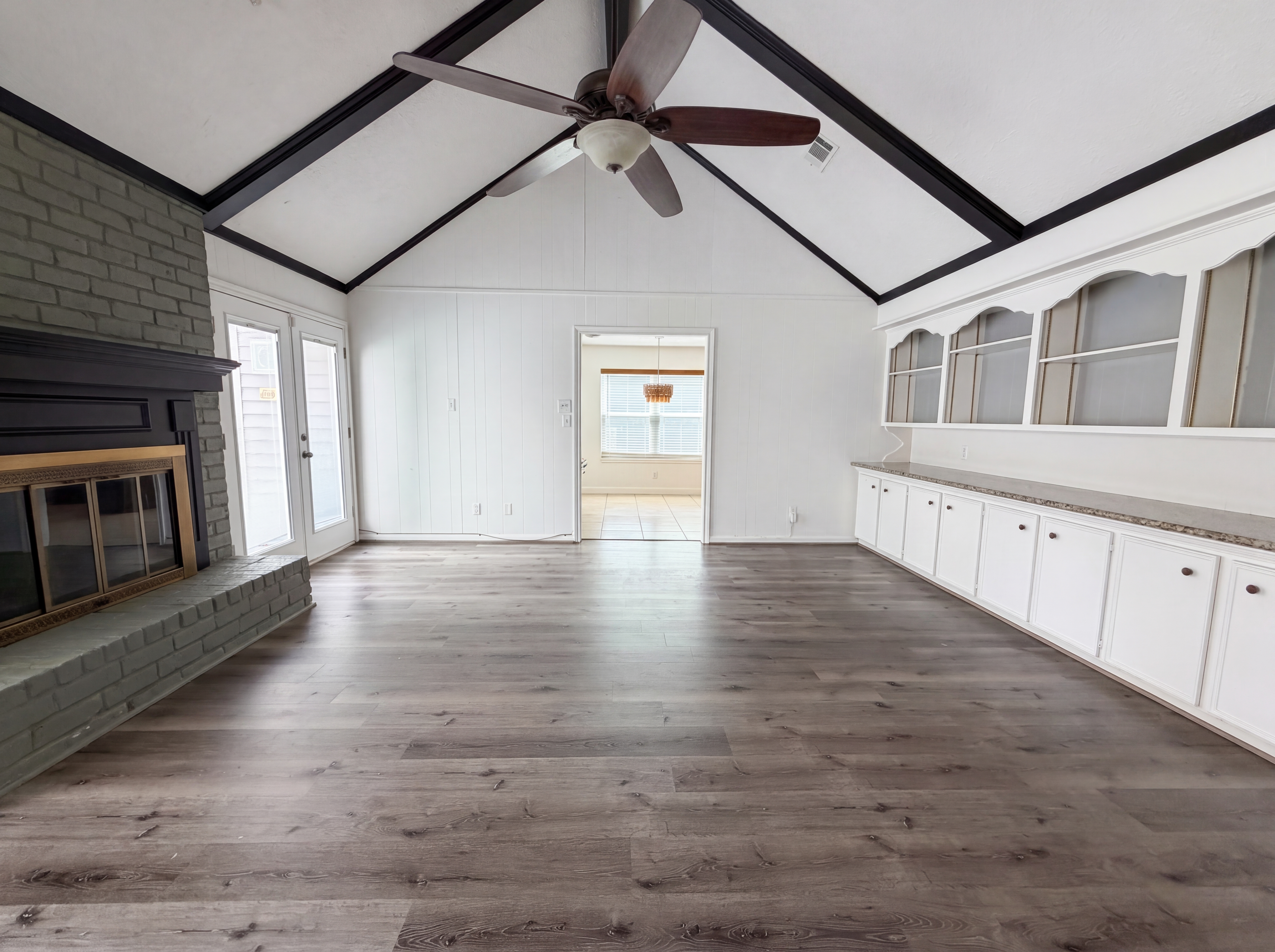 Photo 10 of 24 of 7807 Bideford Ln, Houston, TX