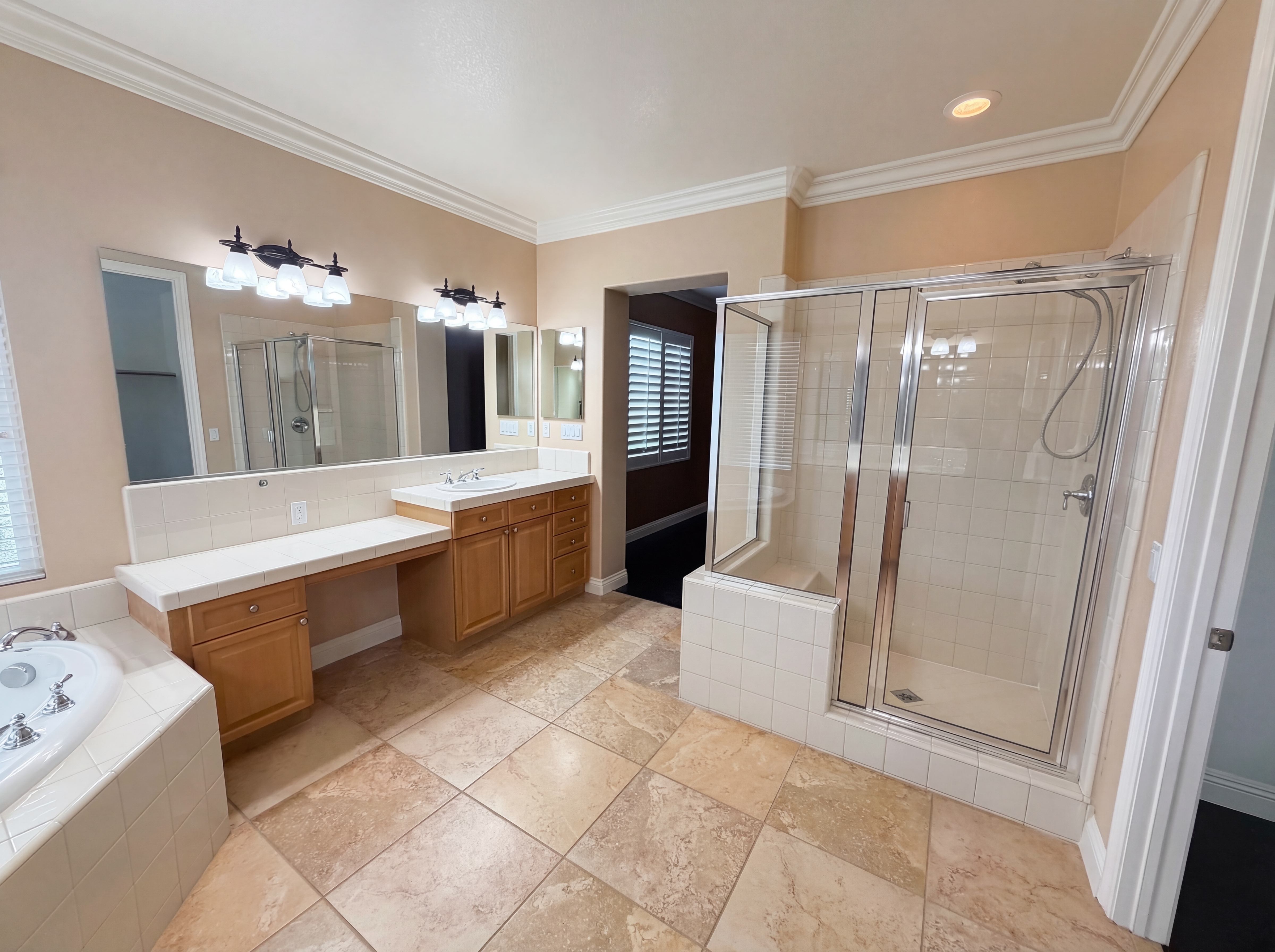 Photo 6 of 60 of 23 Plaza Modena, Lake Elsinore, CA