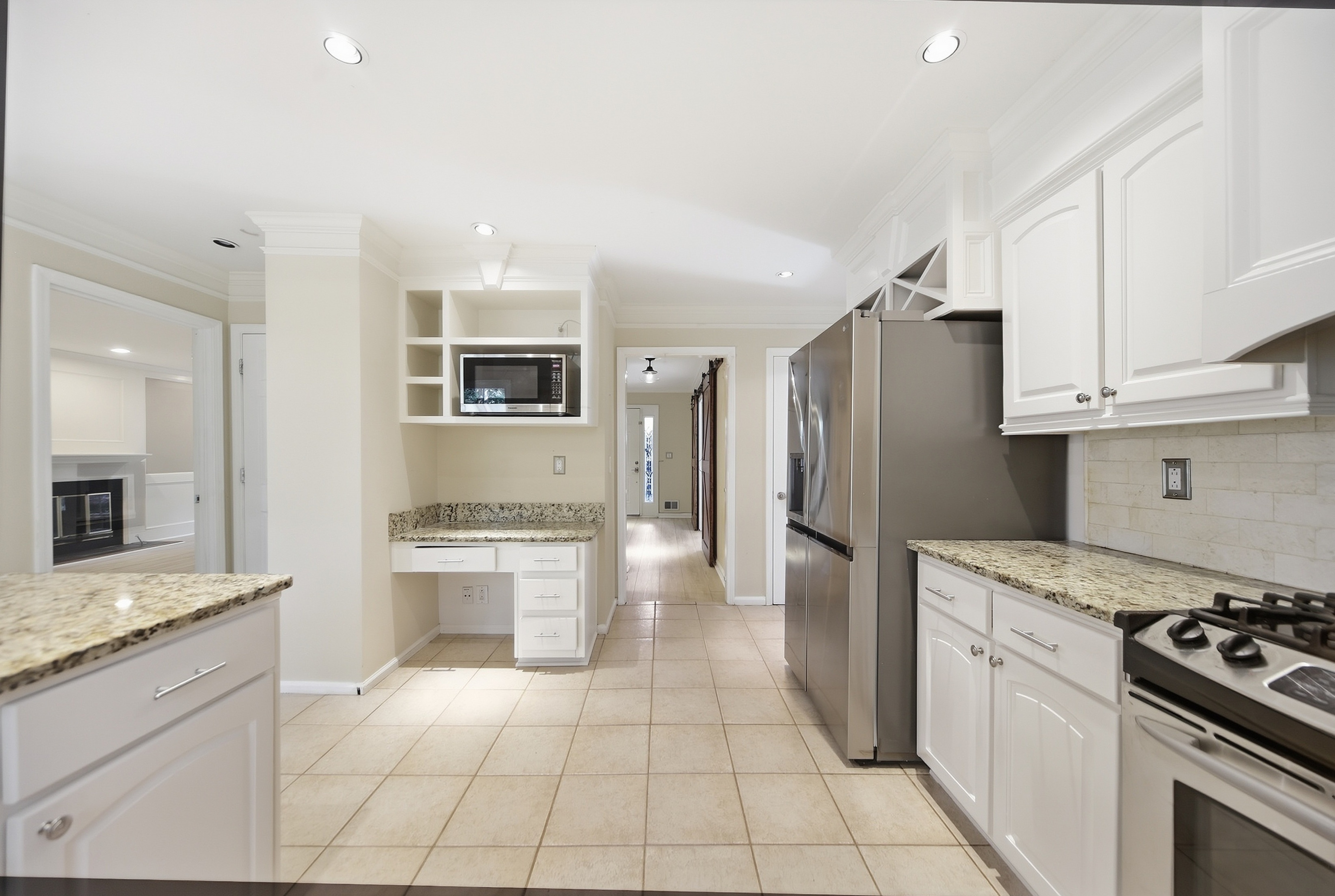 Photo 8 of 40 of 4003 Oakview Ct, Alpharetta, GA