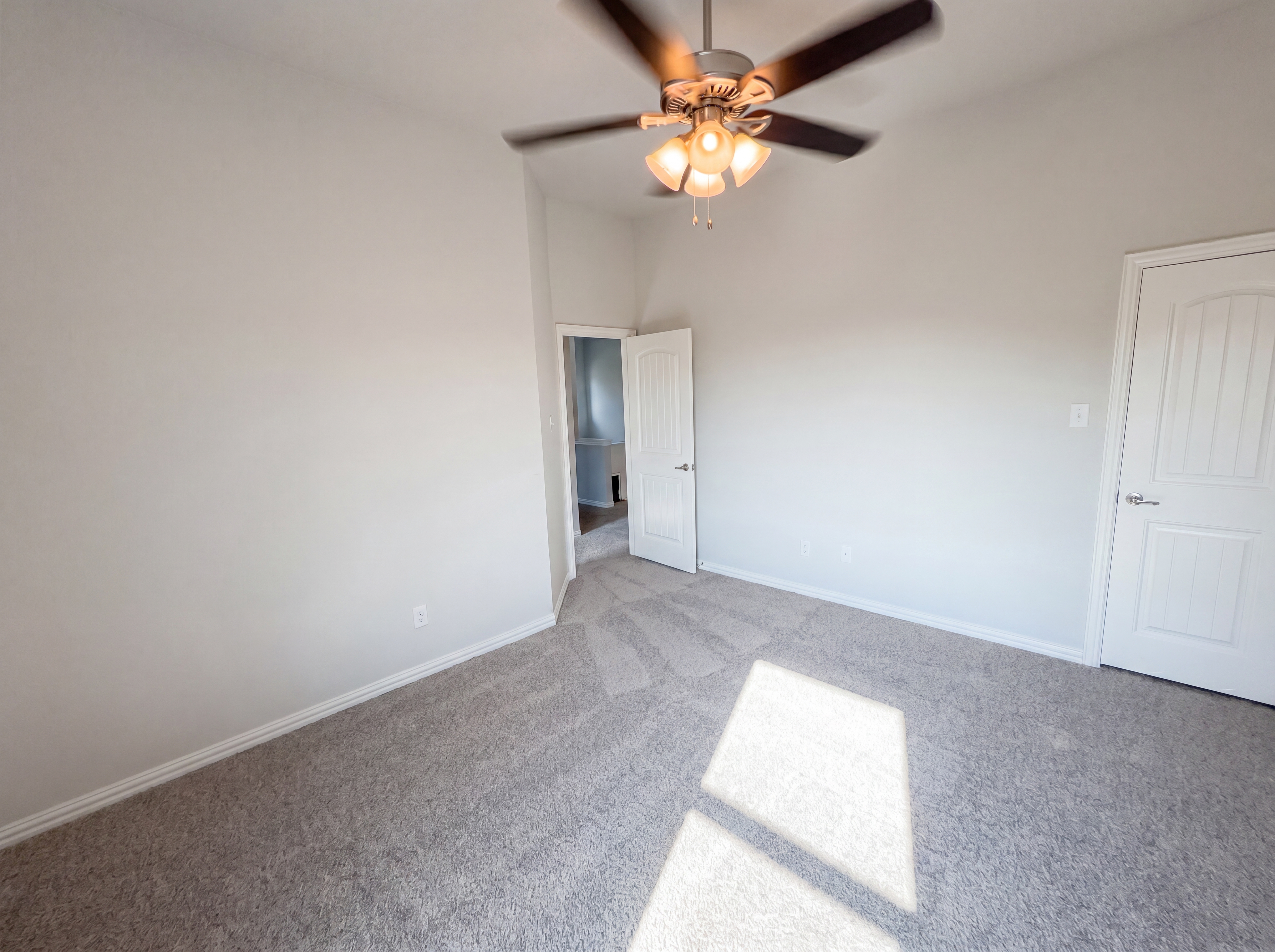 Photo 12 of 23 of 3105 Bridgewater Dr, Little Elm, TX