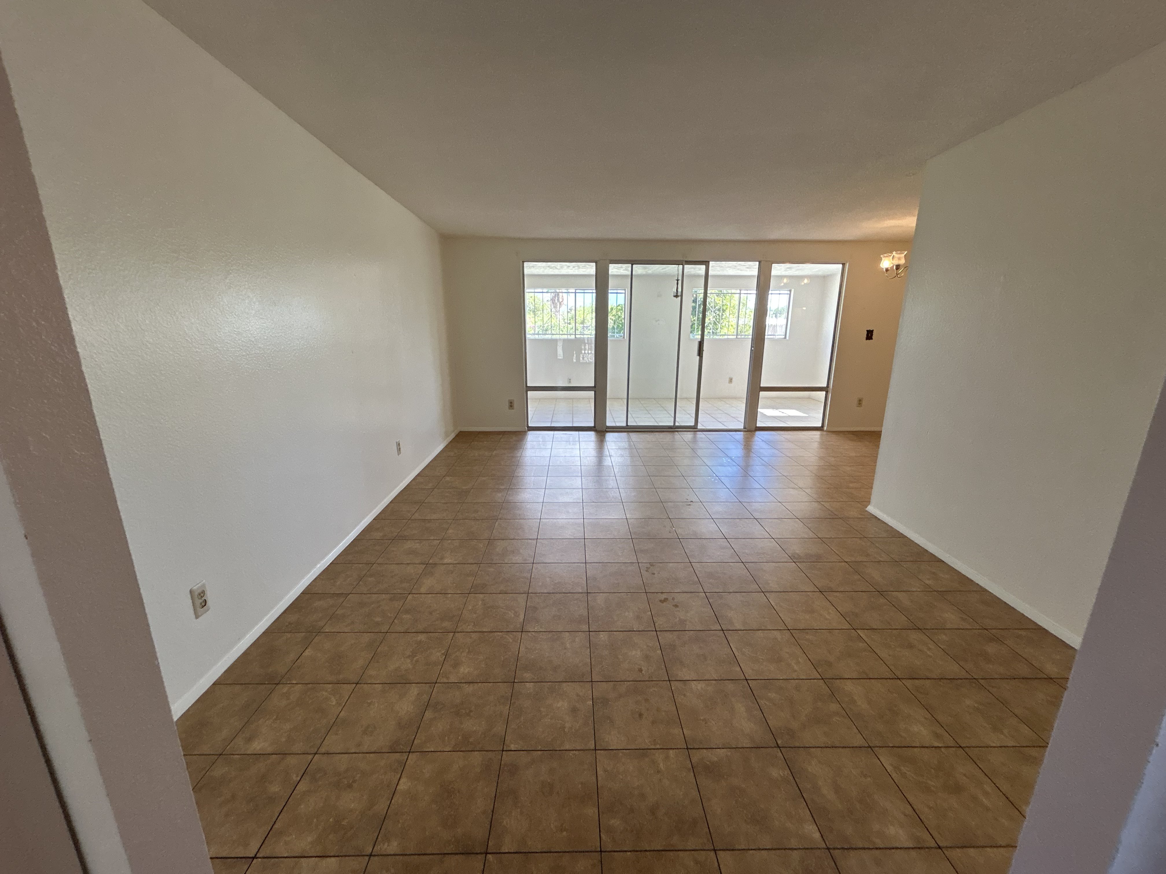 Photo 6 of 18 of 3431 S Champlain Ave, Tucson, AZ