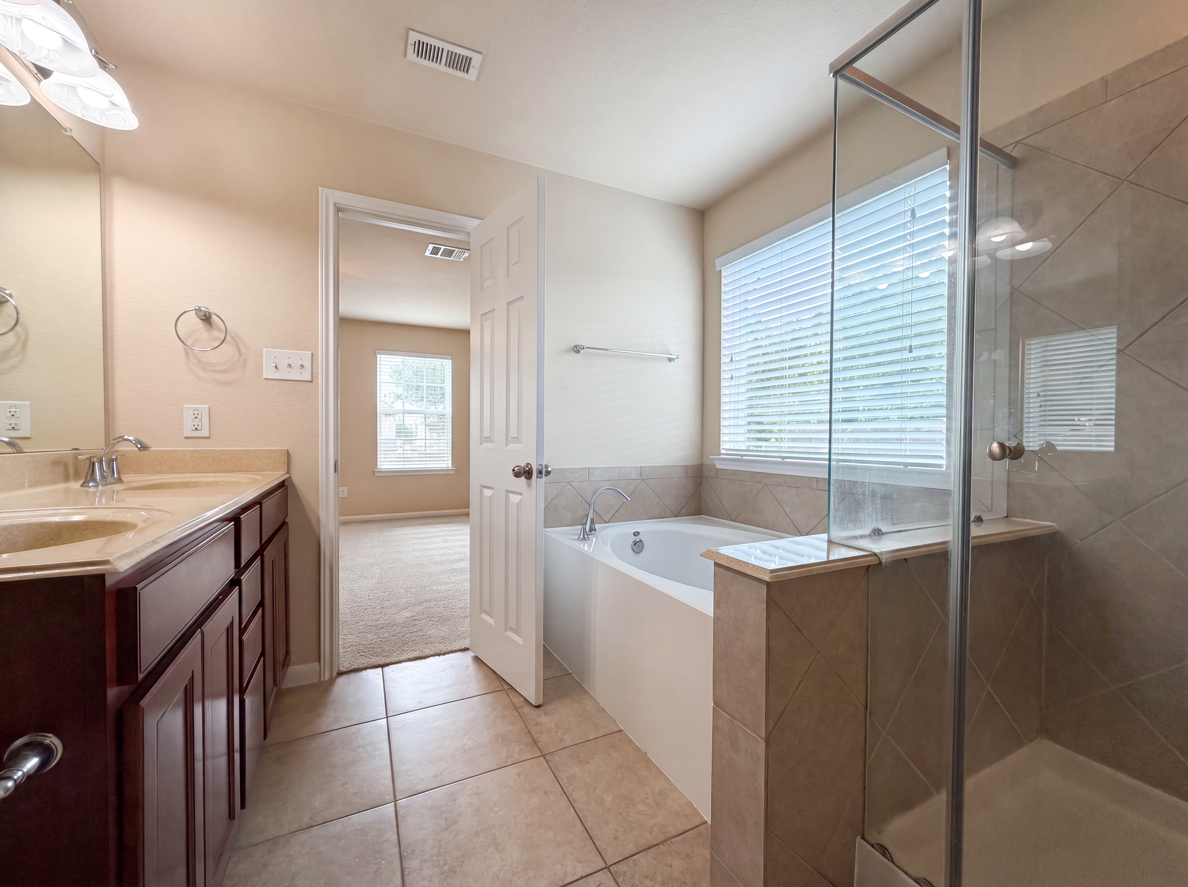 Photo 12 of 21 of 9965 Boulder Bend Ln, Brookshire, TX