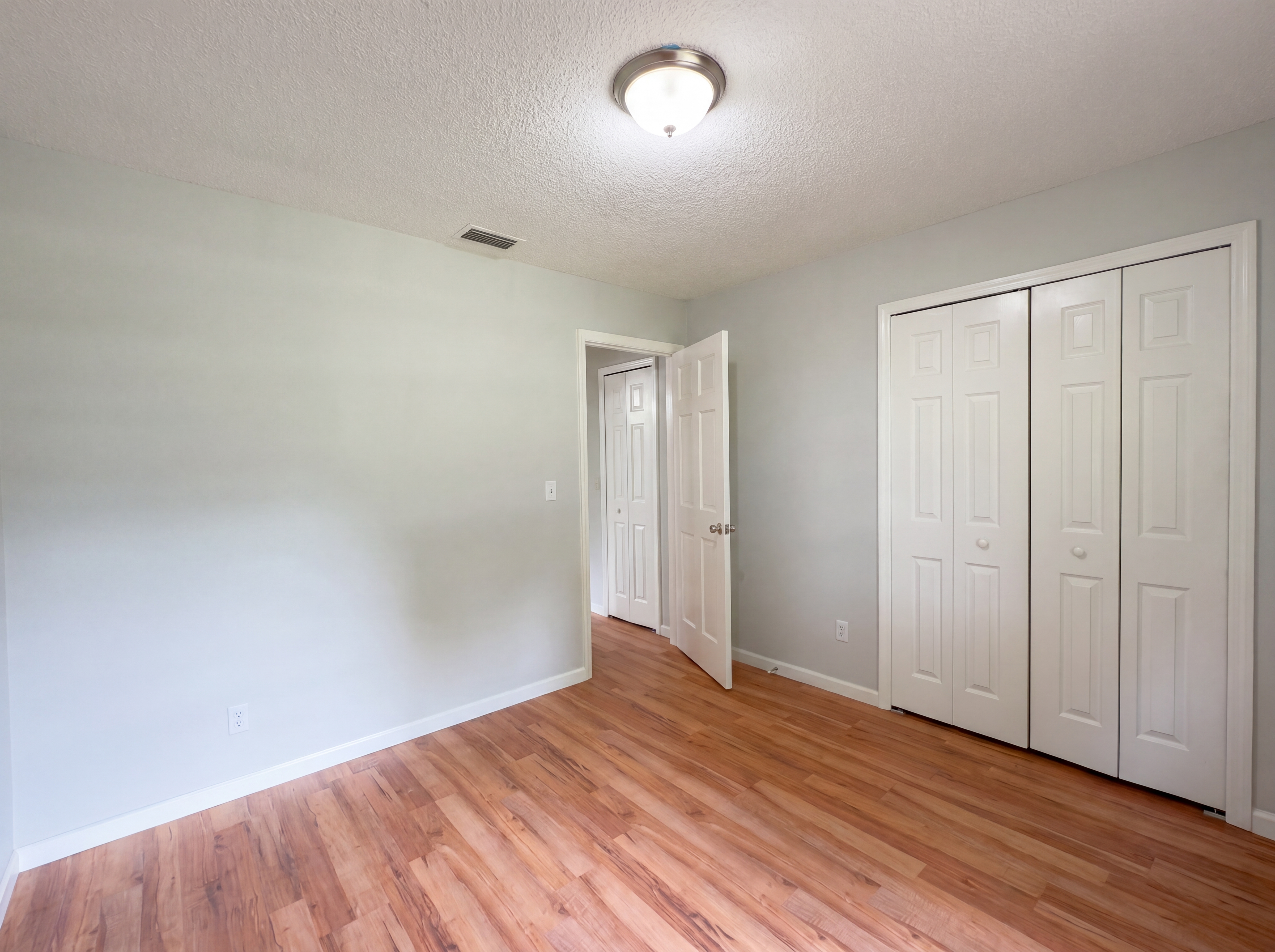 Photo 11 of 21 of 199 E Crest Ave, Winter Garden, FL