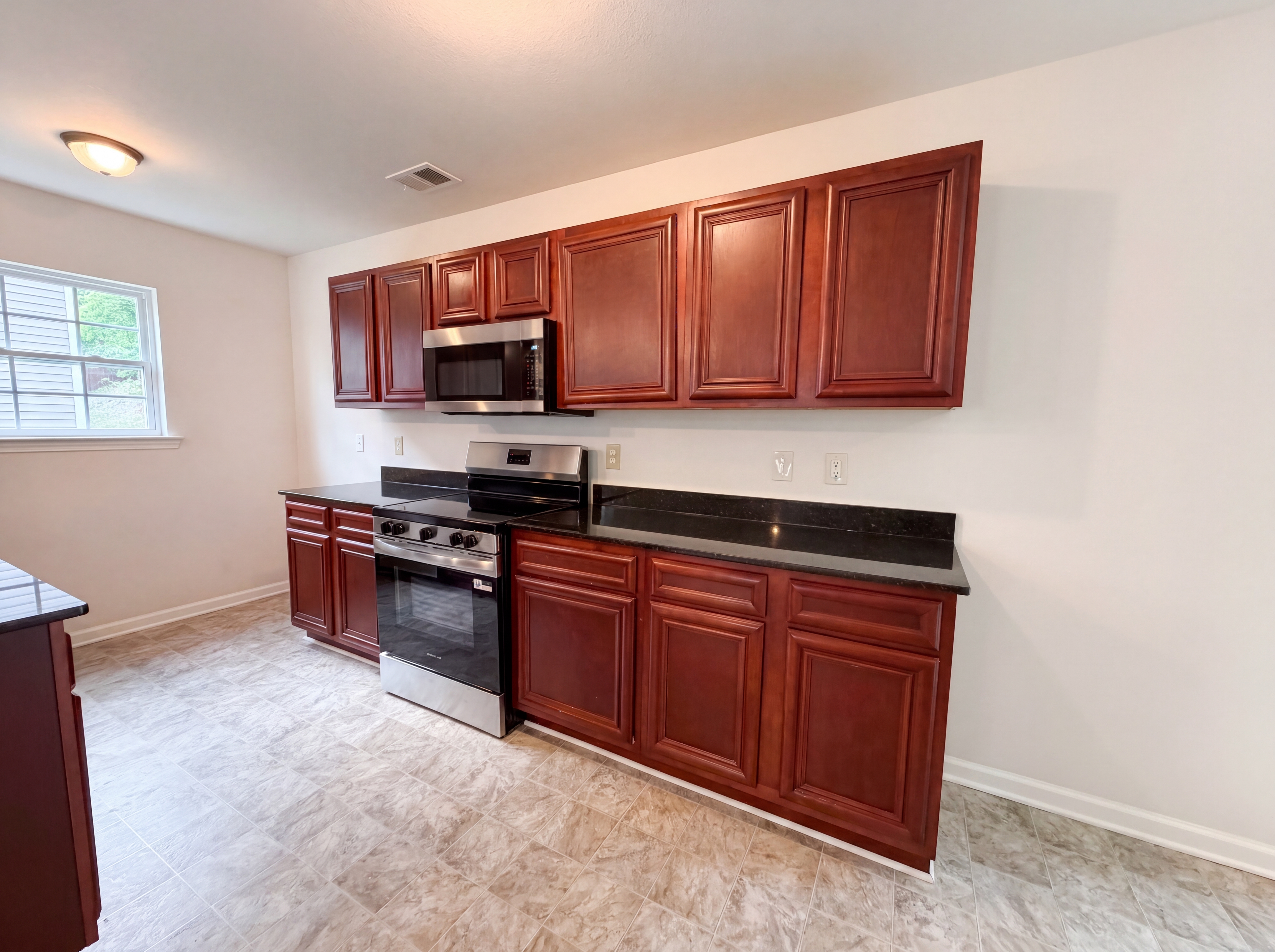 Photo 7 of 24 of 1050 Rabon Pond Dr, Columbia, SC