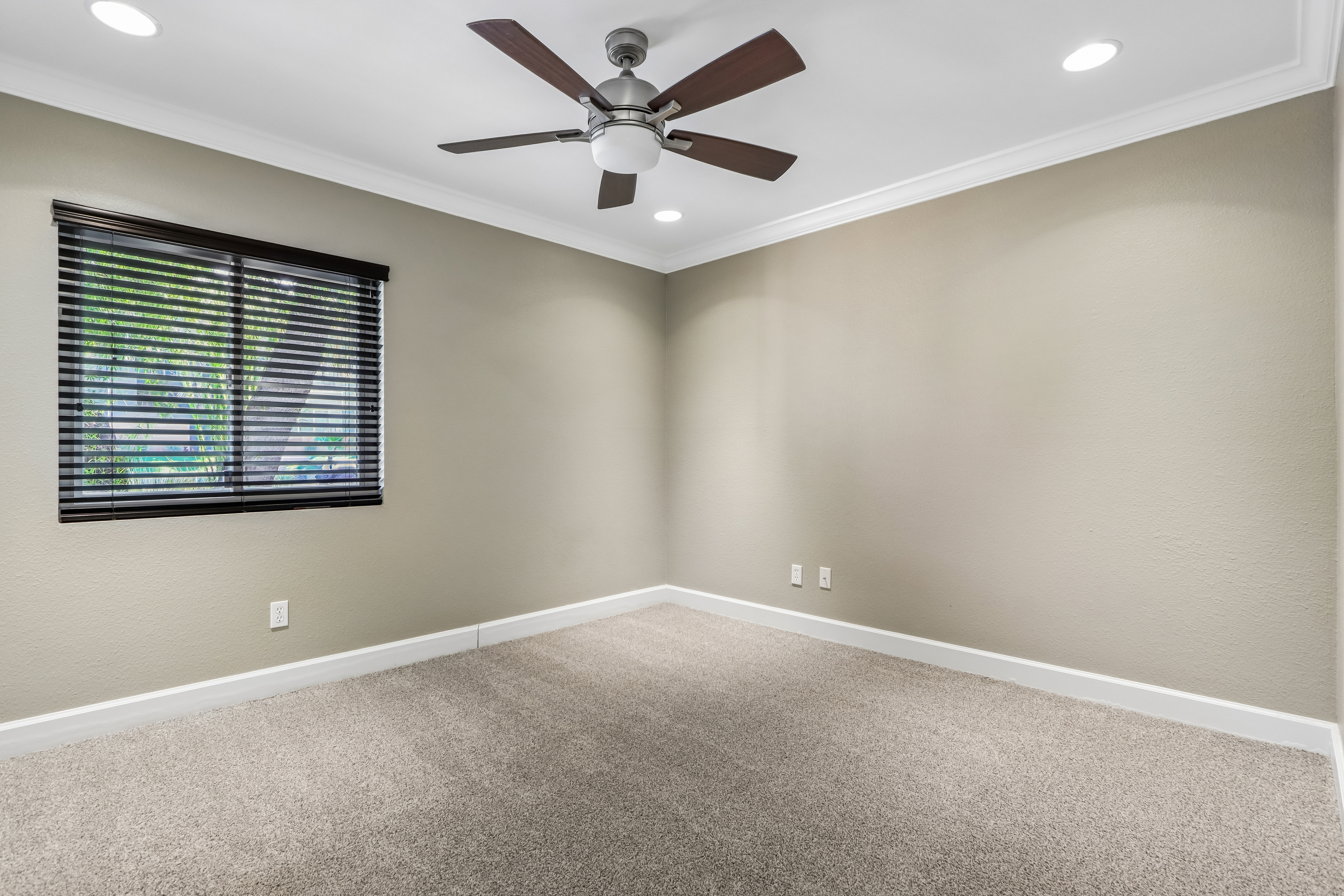 Photo 16 of 26 of 2244 E Nicolet Ave, Phoenix, AZ
