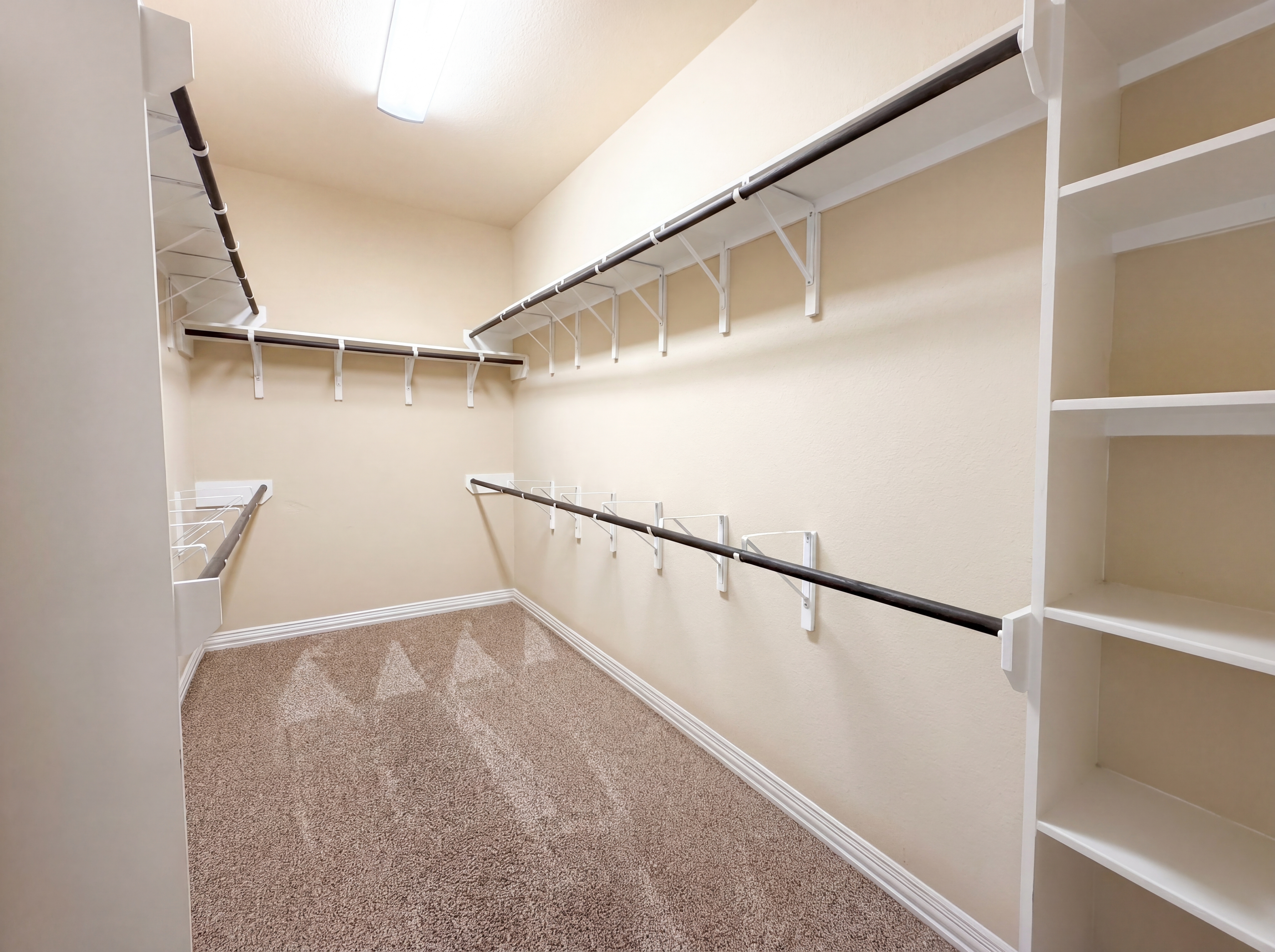 Photo 18 of 21 of 1036 Cedar Forest Dr, Conroe, TX