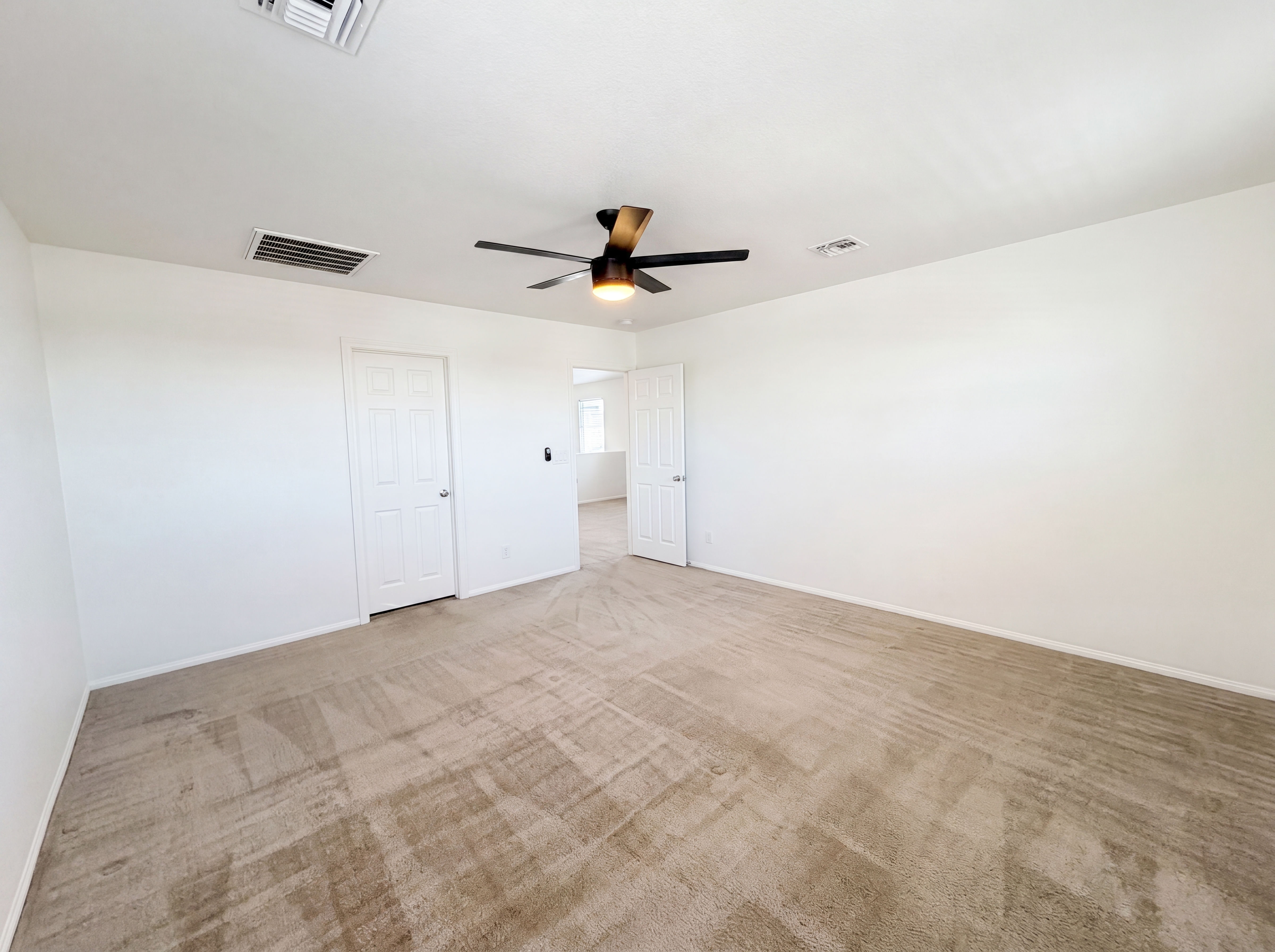Photo 22 of 43 of 932 E Dorrell Ln, North Las Vegas, NV