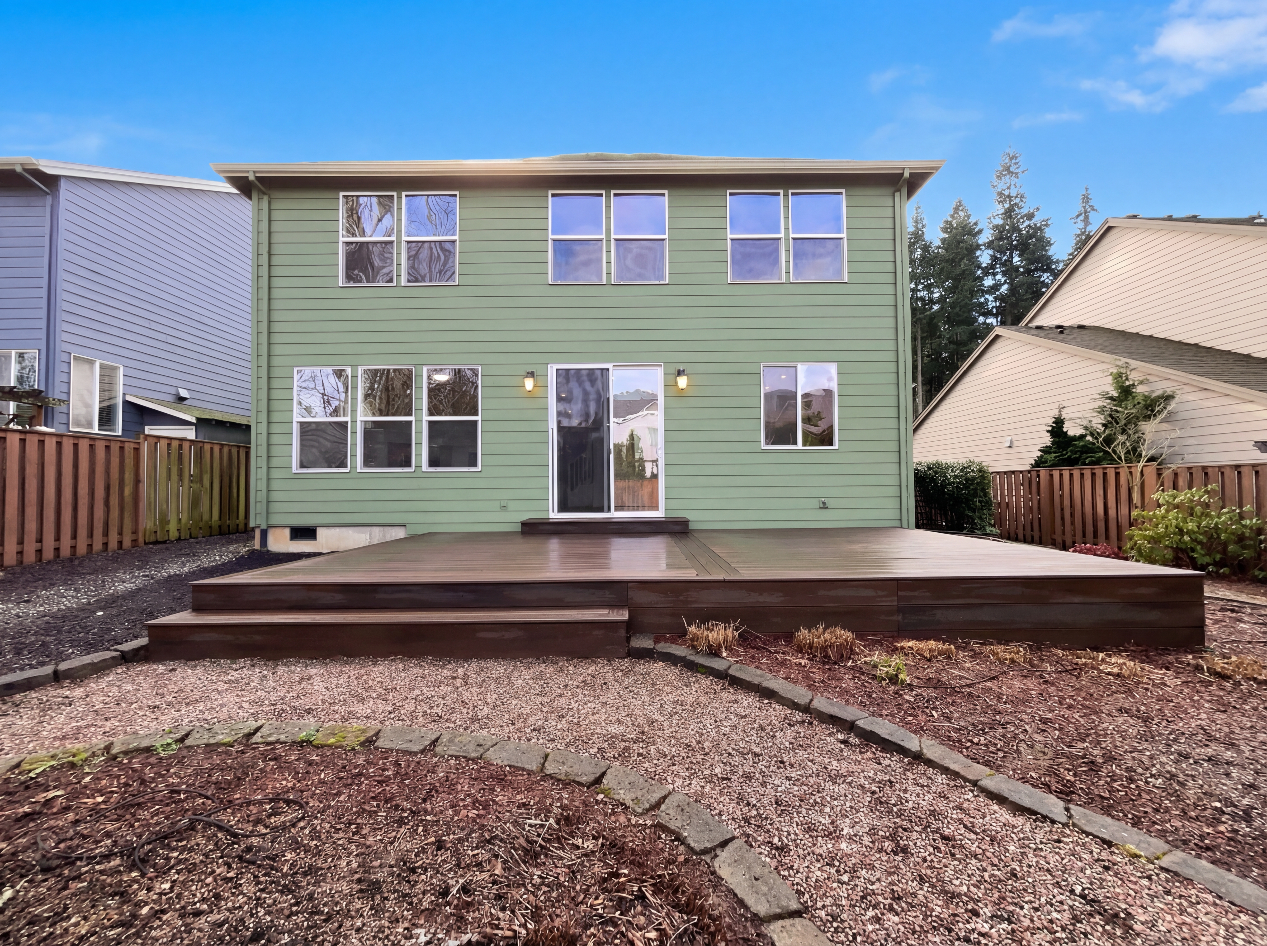 Photo 5 of 35 of 10989 SW Oneida St, Tualatin, OR