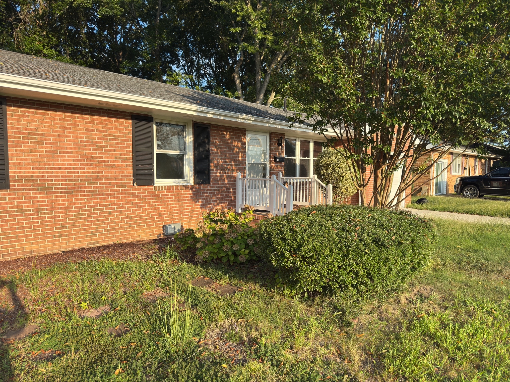 Photo 15 of 17 of 885 Lucas Creek Rd, Newport News, VA