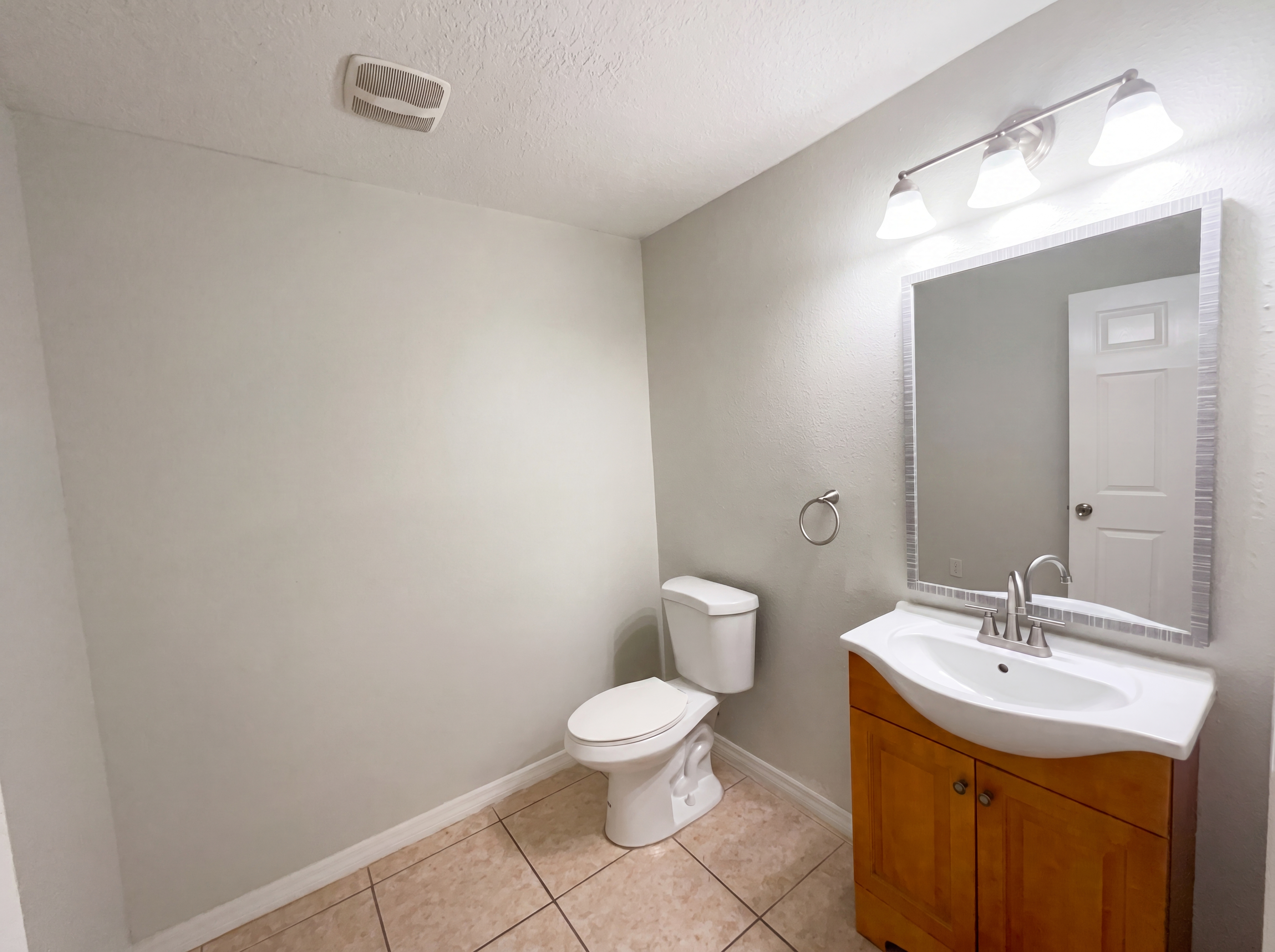 Photo 19 of 25 of 1801 Missouri Ave, Saint Cloud, FL