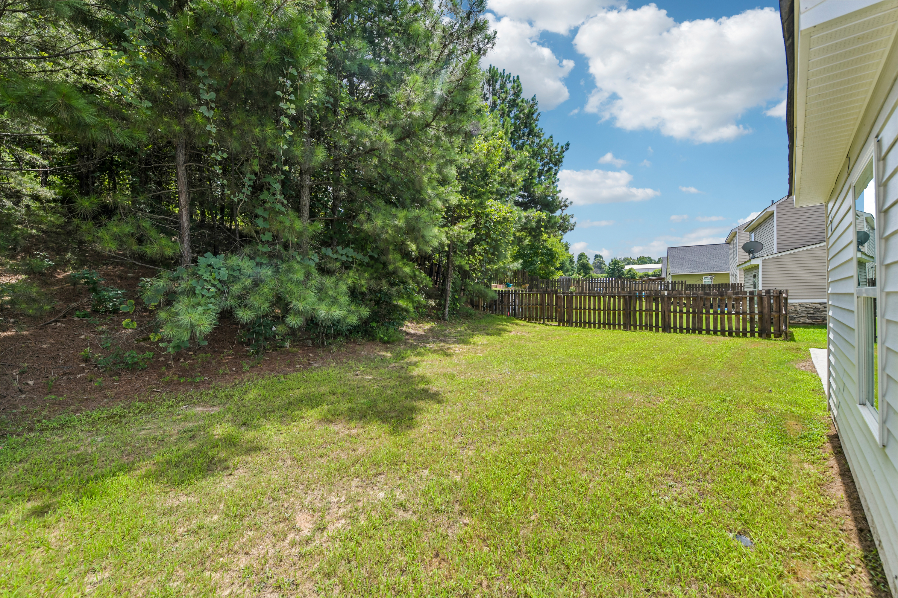 Photo 17 of 33 of 2112 Rosemary Way, Gainesville, GA