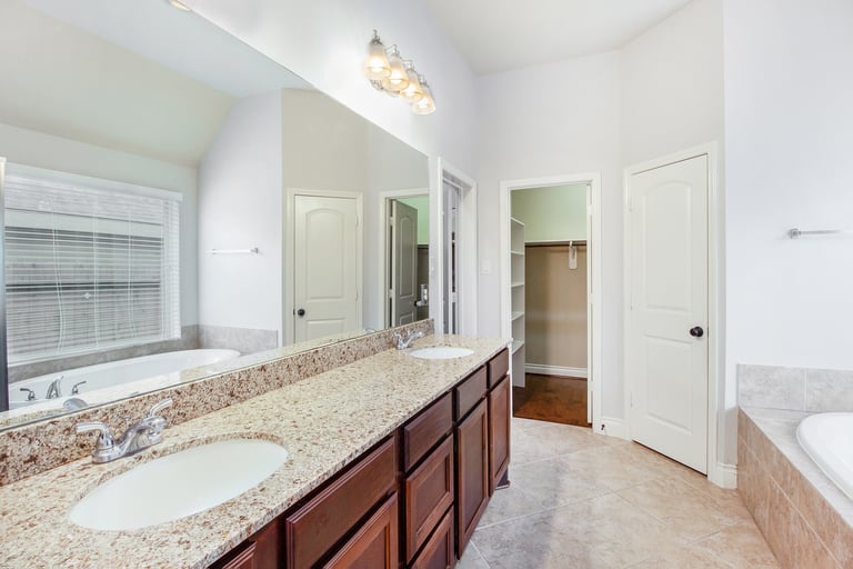 Photo 17 of 17 - 6433 Delta Crossing Ct, Rosenberg, TX 77471