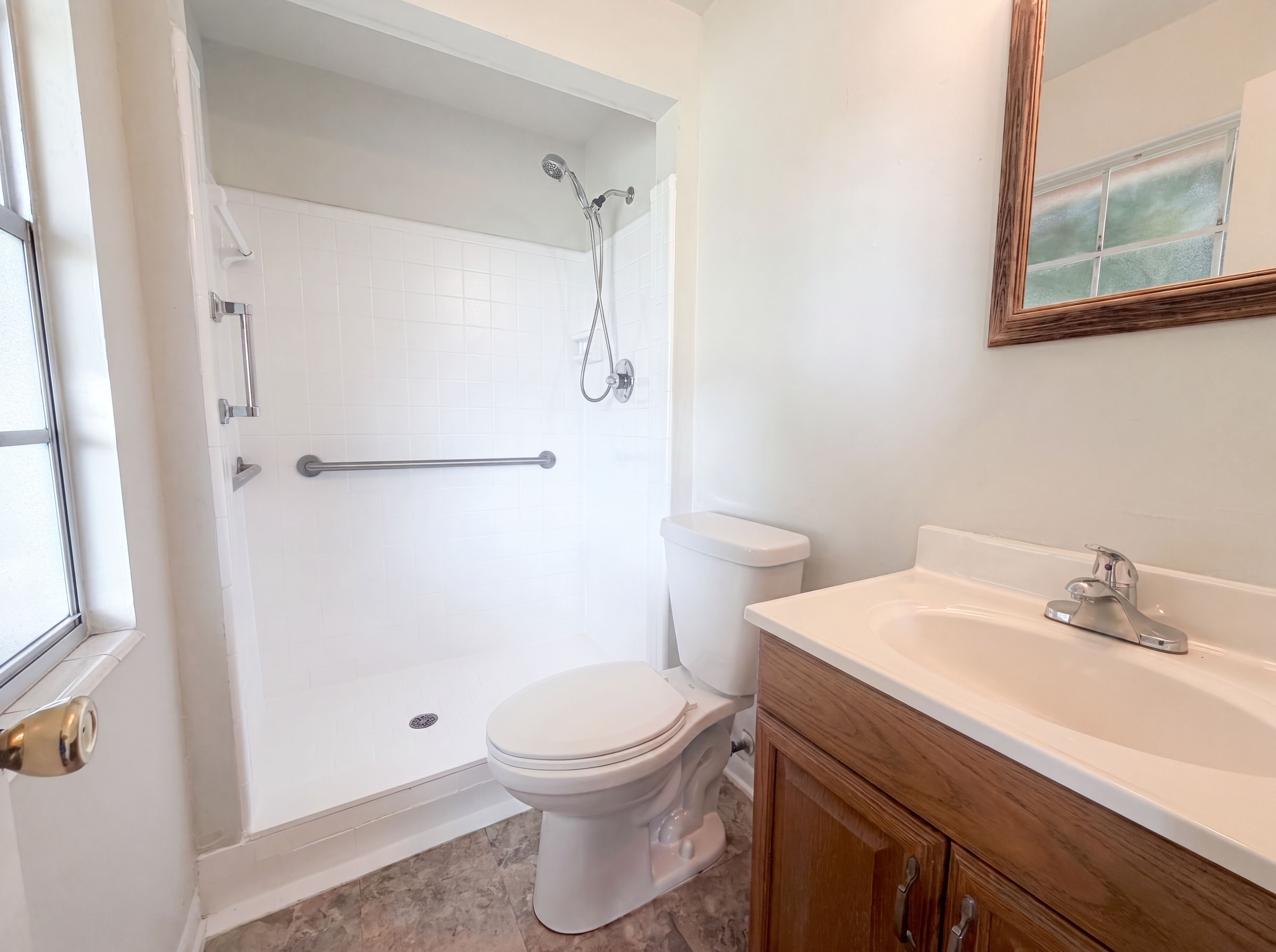 Photo 9 of 17 of 279 Bonnlyn Dr, Orange Park, FL