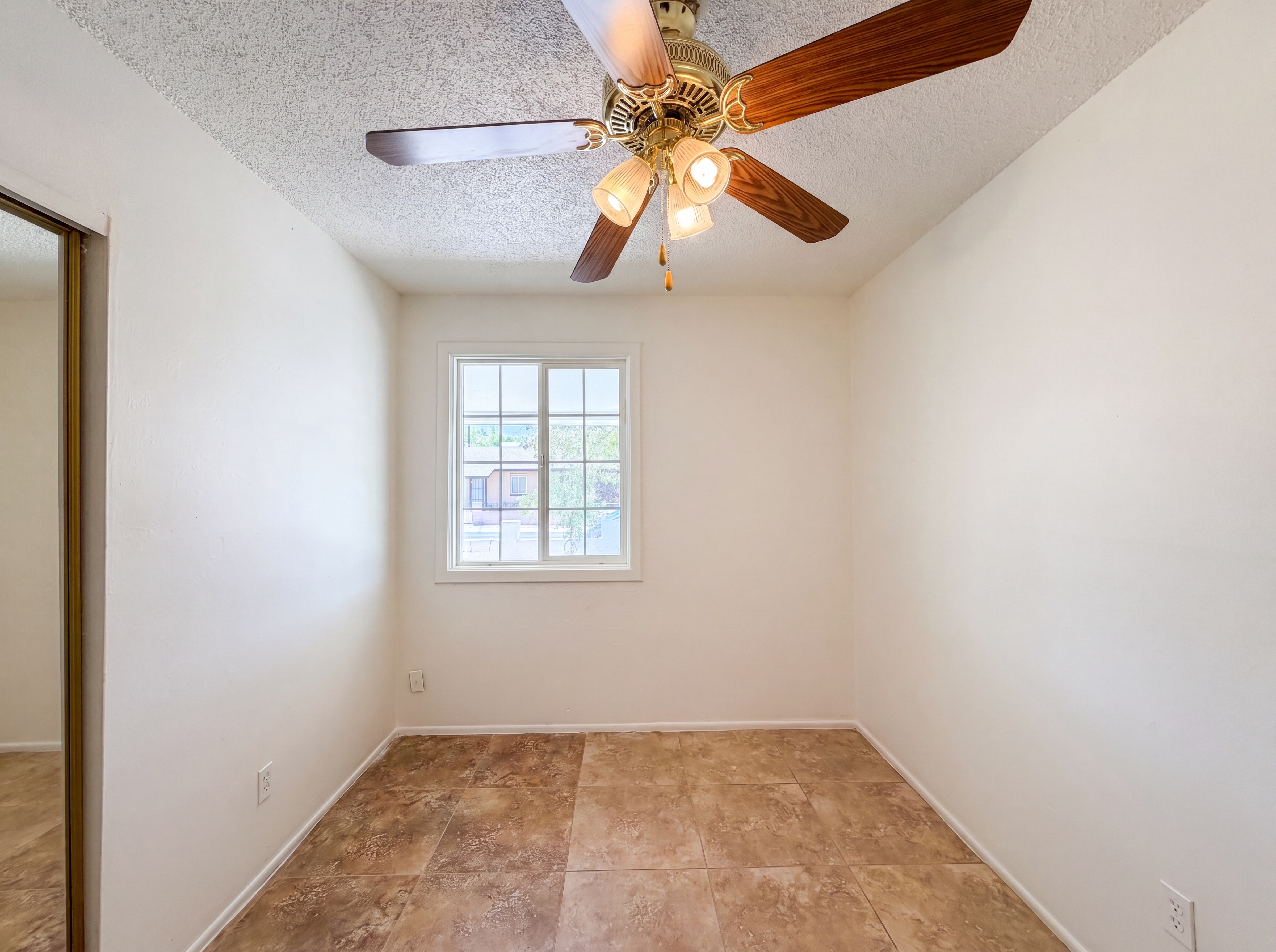Photo 4 of 22 of 6060 W Hollyhock Dr, Phoenix, AZ