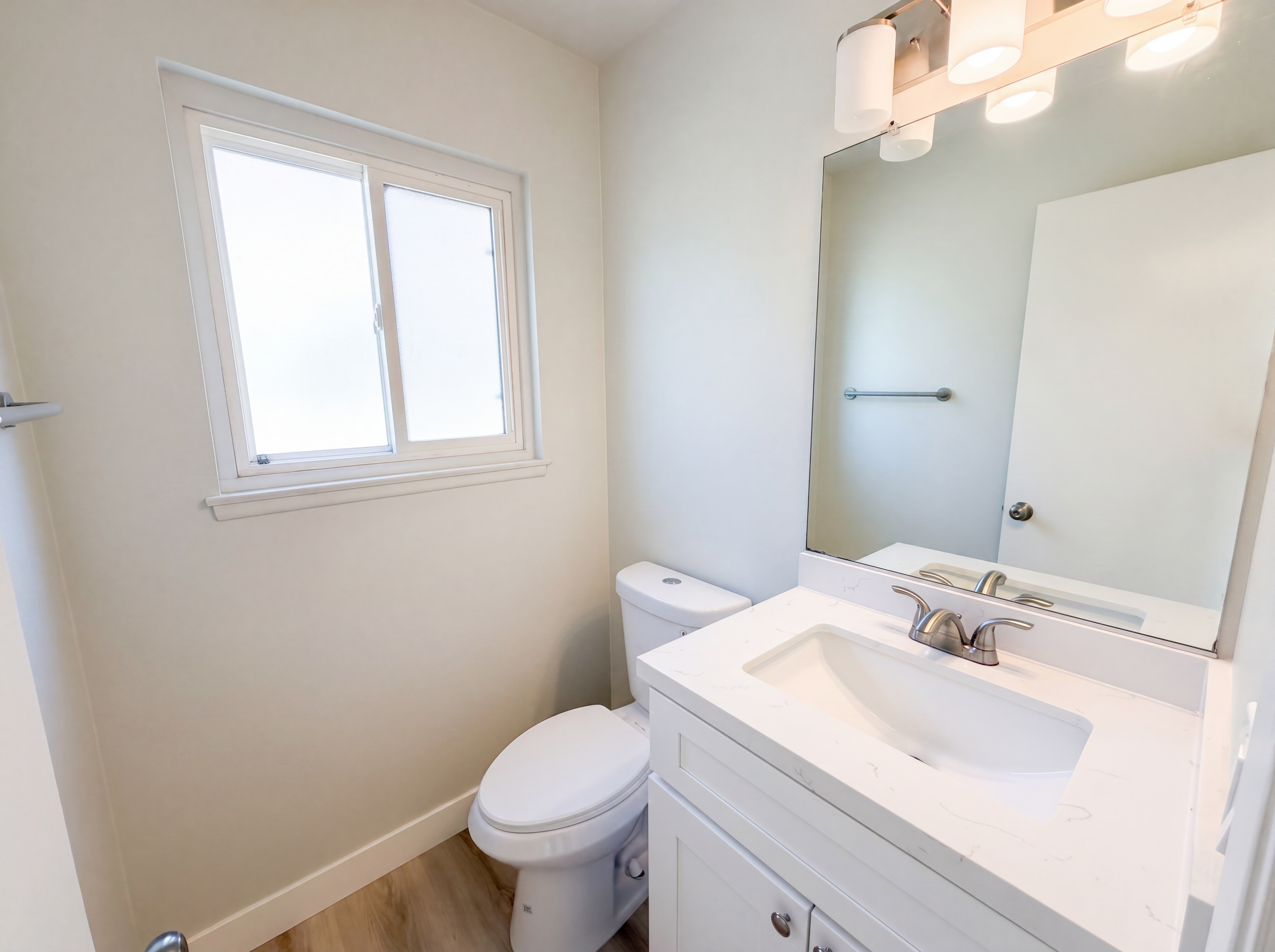 Photo 17 of 25 of 2334 W Chandler Ave, Santa Ana, CA