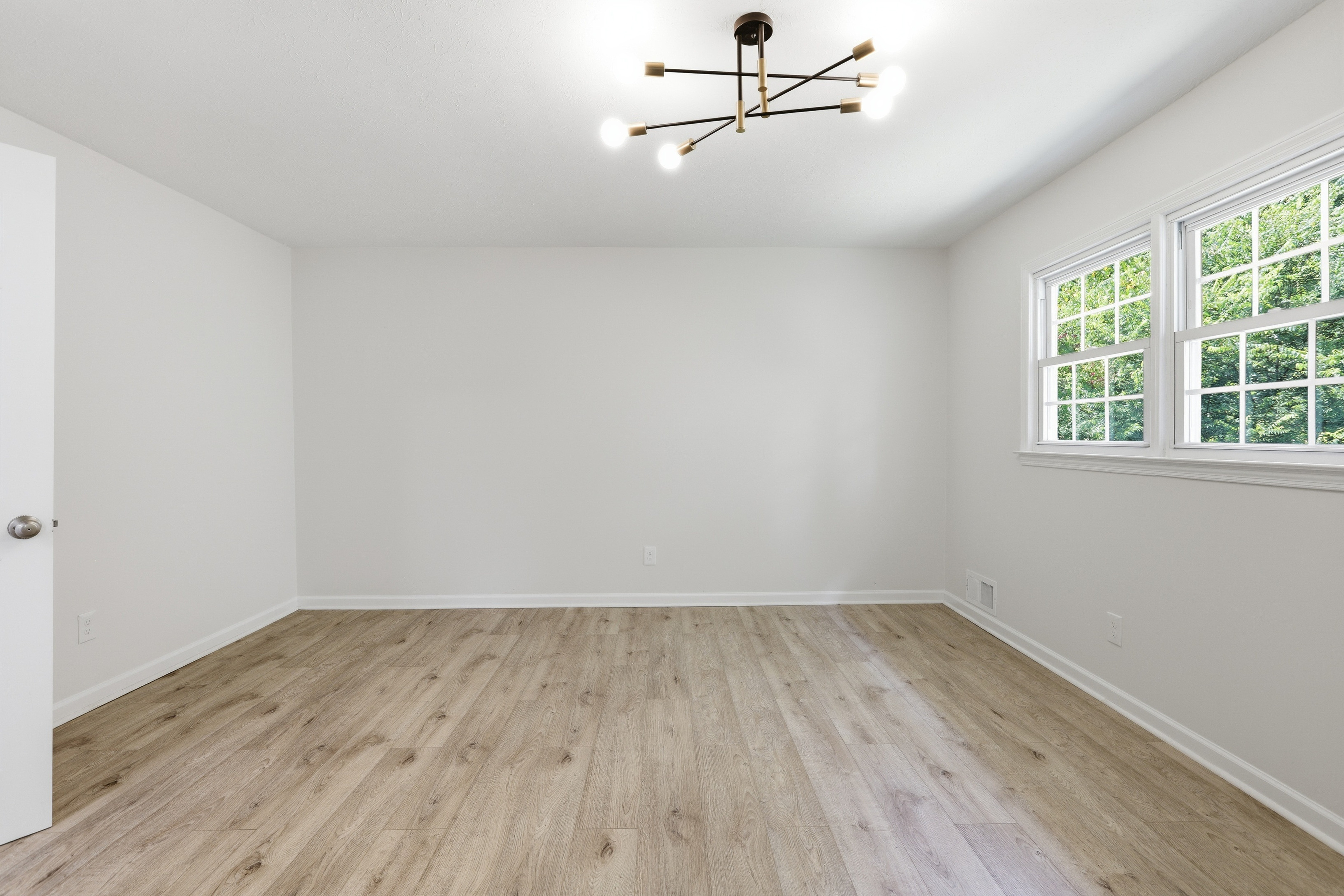 Photo 13 of 27 of 3300 S Whisper Dr, Douglasville, GA