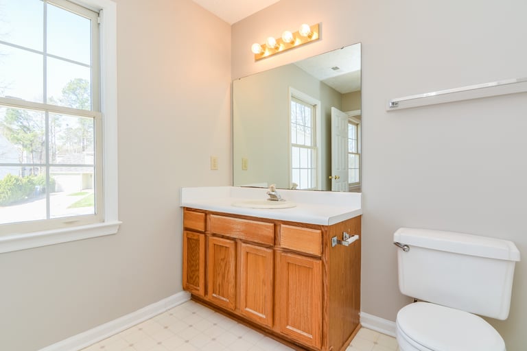 Photo 11 of 24 - 3728 Phillips Way E, Durham, NC 27713