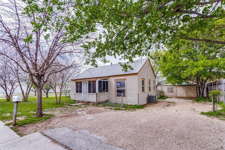default property photo