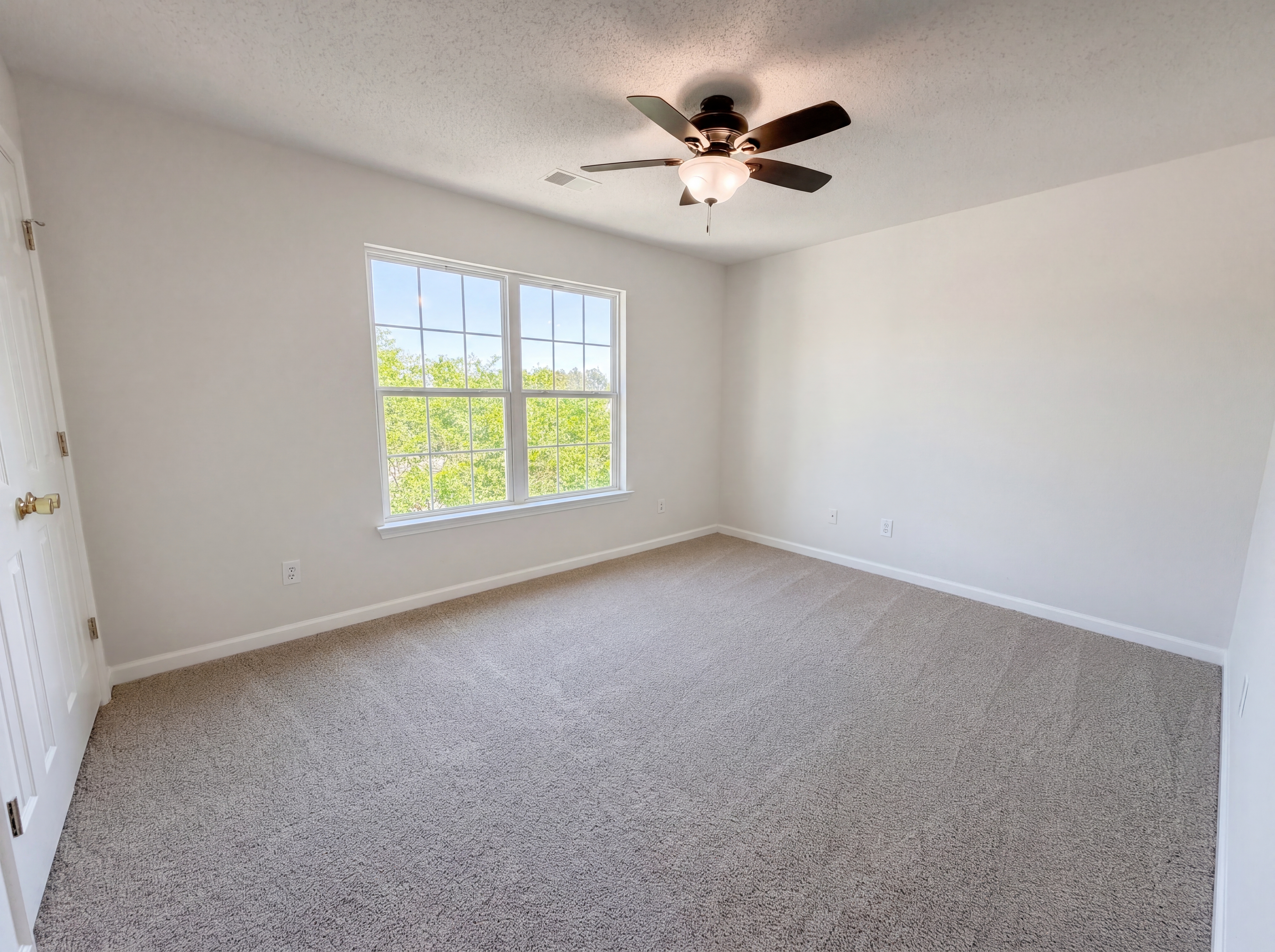 Photo 17 of 26 of 5 Hempstead Pl, Columbia, SC