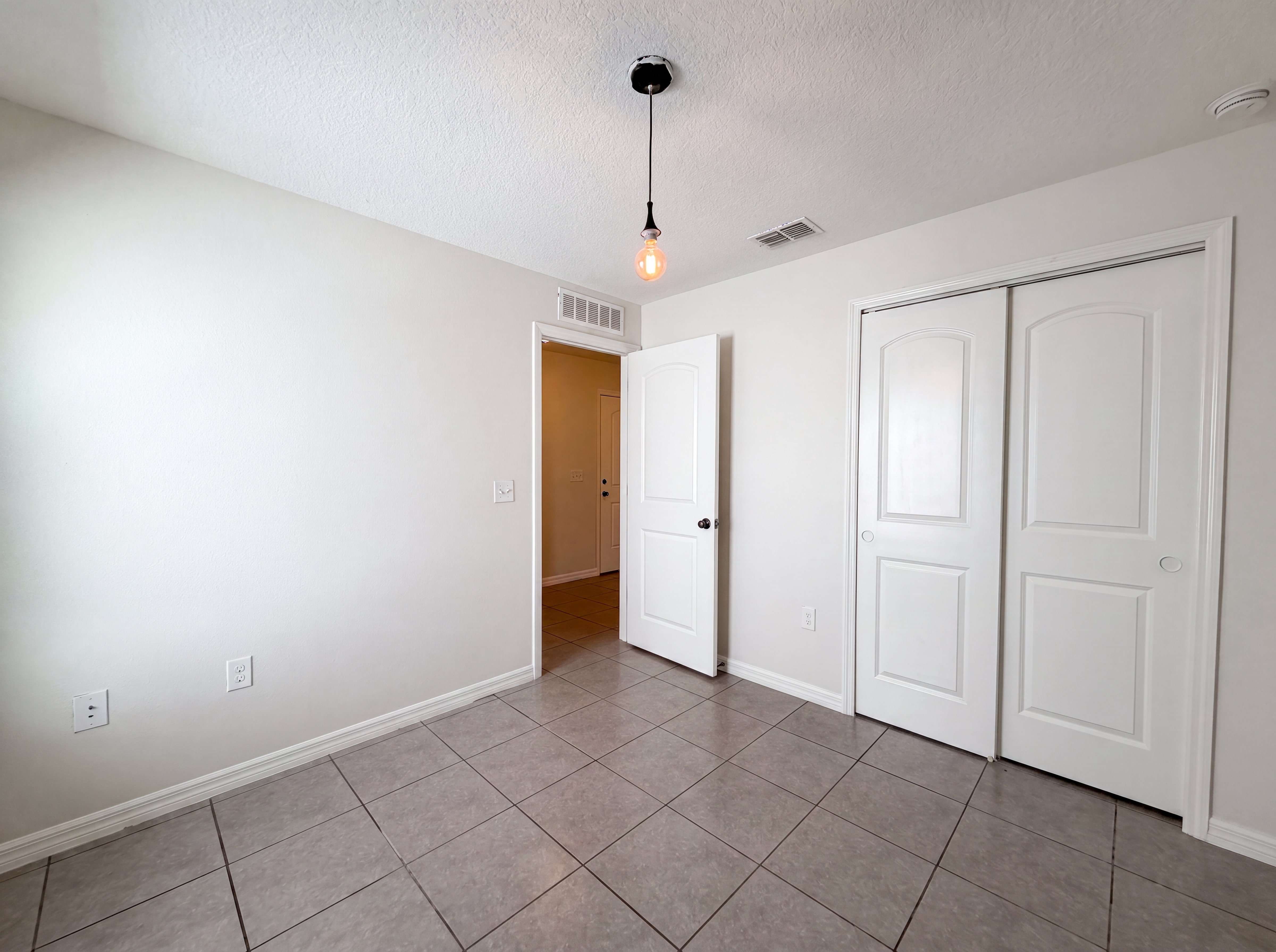 Photo 13 of 31 of 11534 Brighton Knoll Loop, Riverview, FL