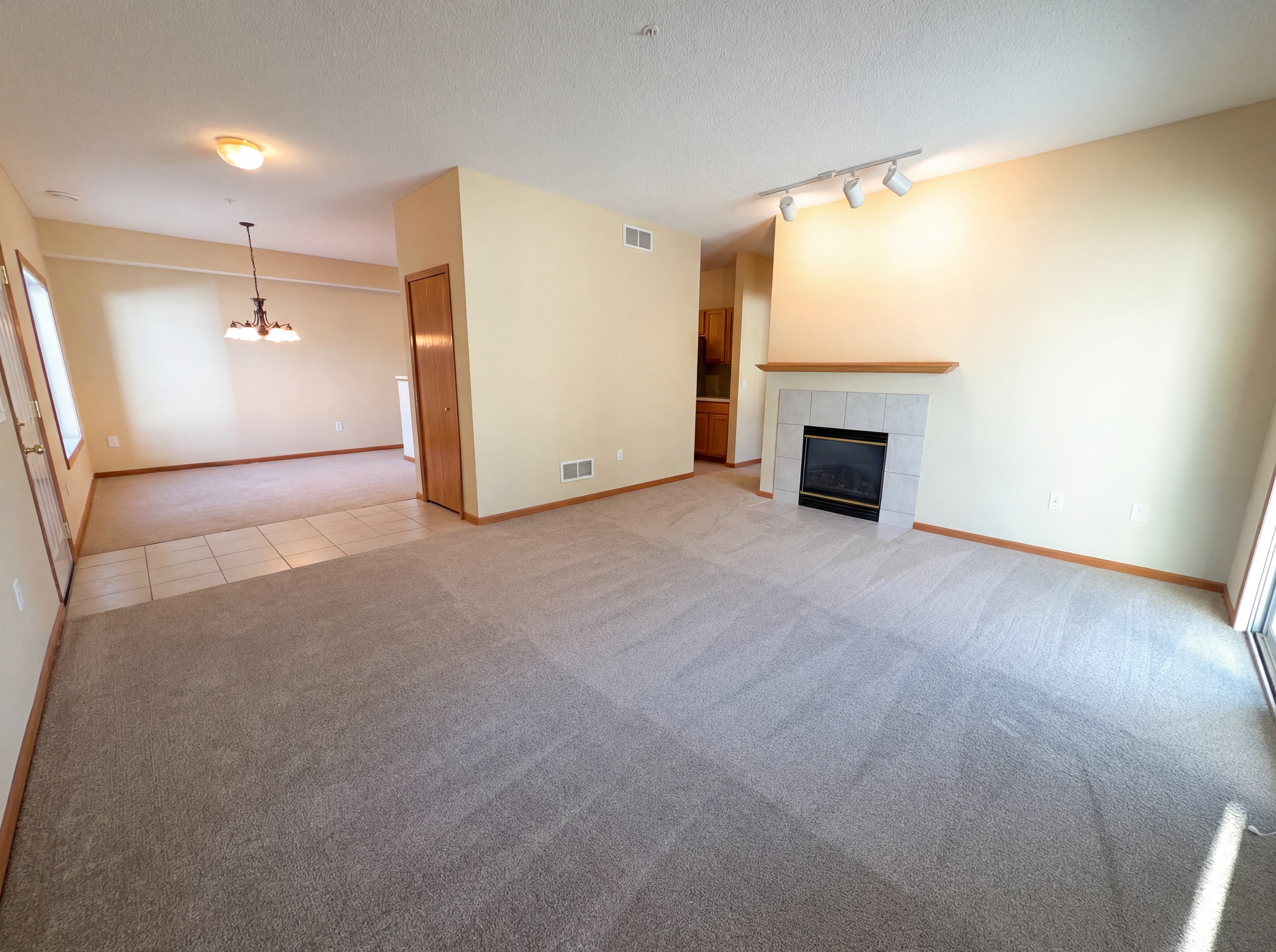 Photo 7 of 18 of 1220 Bergmann Dr, Stillwater, MN