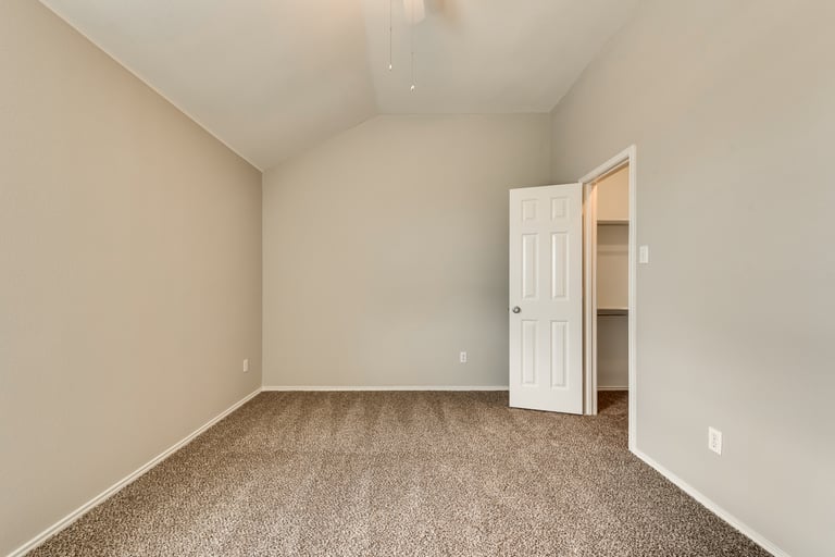 Photo 23 of 34 - 1525 Redman Dr, Royse City, TX 75189