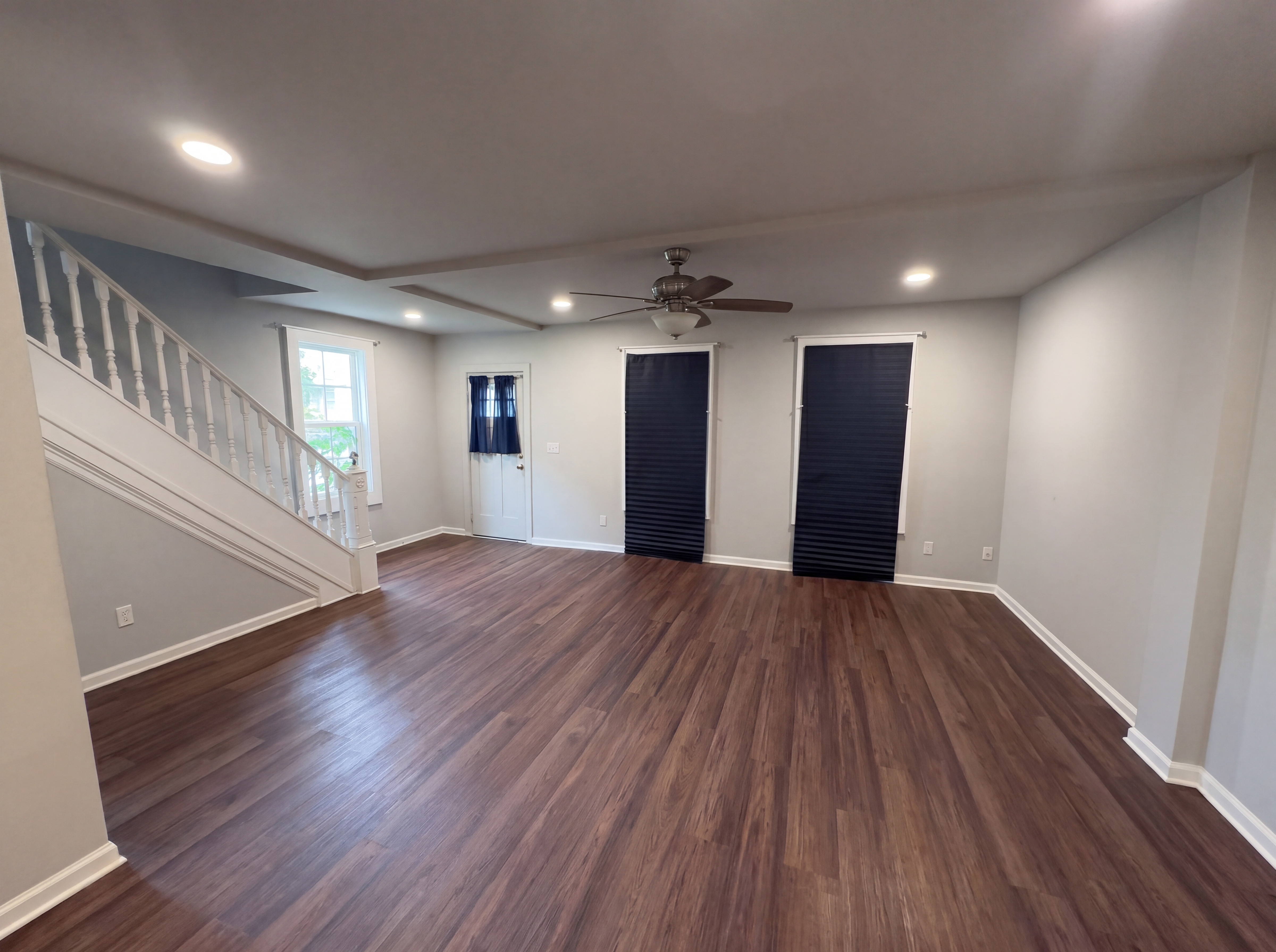 Photo 3 of 24 of 316 W Commerce St, Smyrna, DE