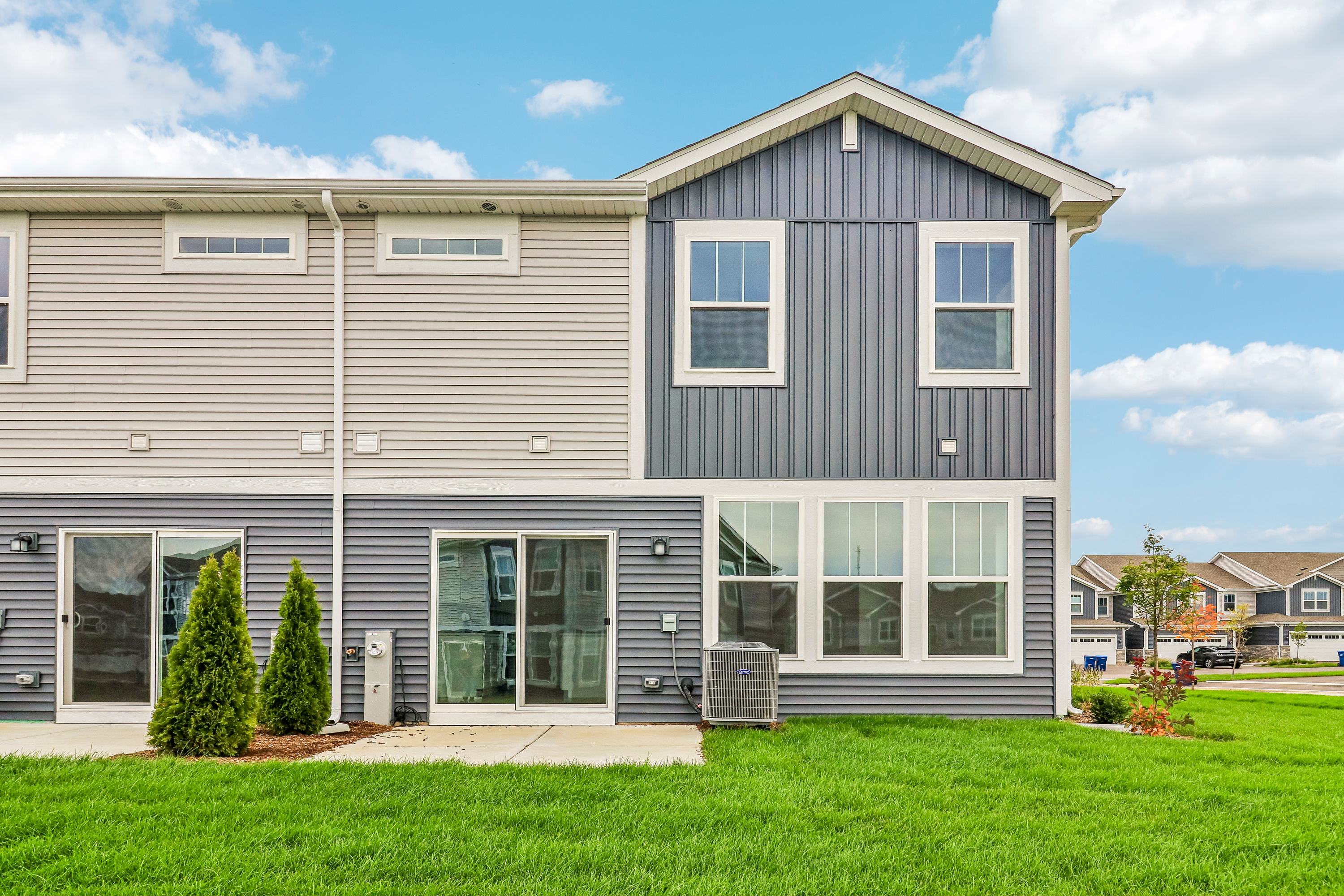 Photo 5 of 29 of 649 Cassia Ct, Crystal Lake, IL