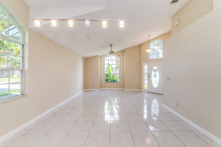 Photo 8 of 24 - 2246 Newt St, Orlando, FL 32837